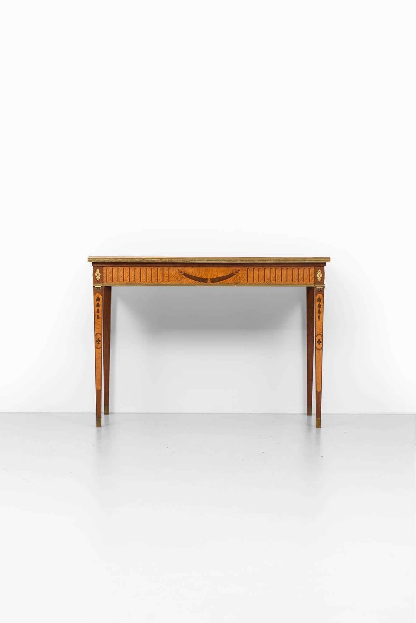 Mid-20th Century Gustavian Console Table in Mahogany by Nordiska Kompaniet in Sweden