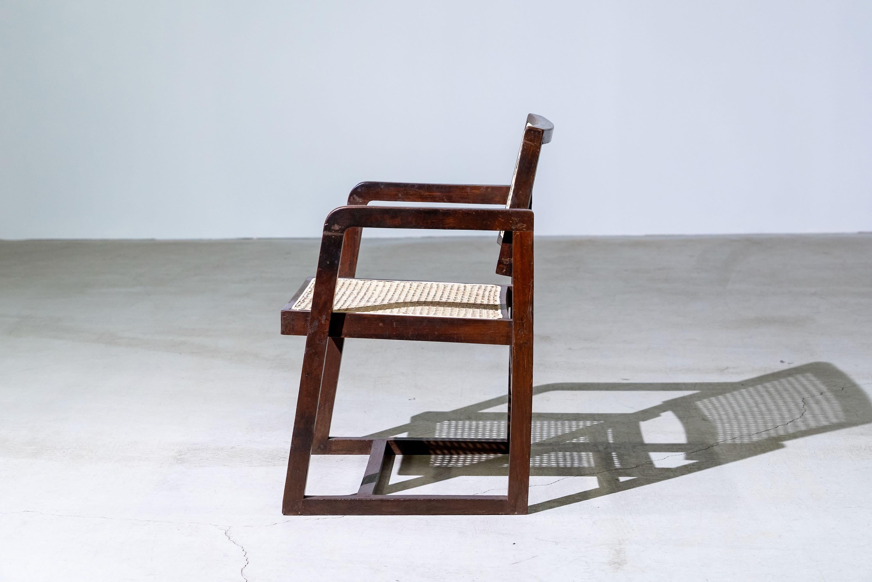 Chaise Box à piétement en D de Pierre Jeanneret, vers 1960 Bon état - En vente à Tokyo, JP