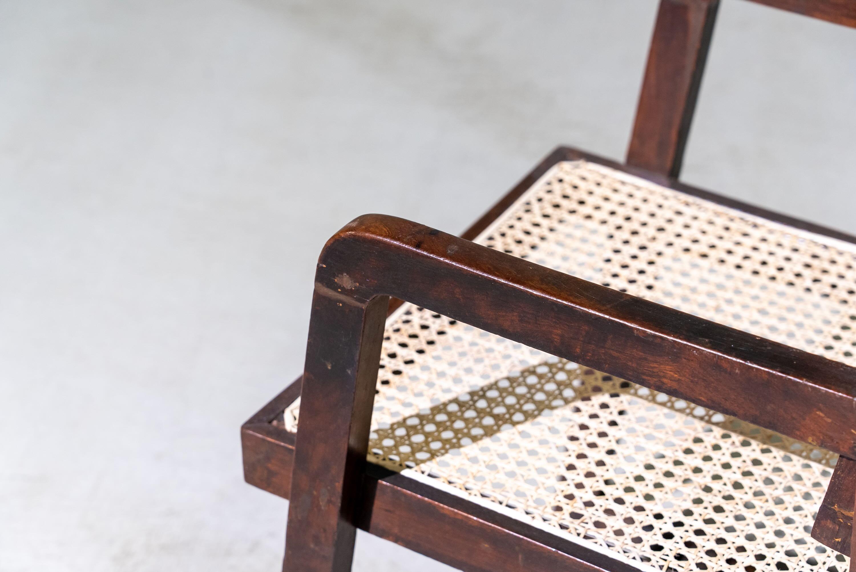 20ième siècle Chaise Box à piétement en D de Pierre Jeanneret, vers 1960 en vente