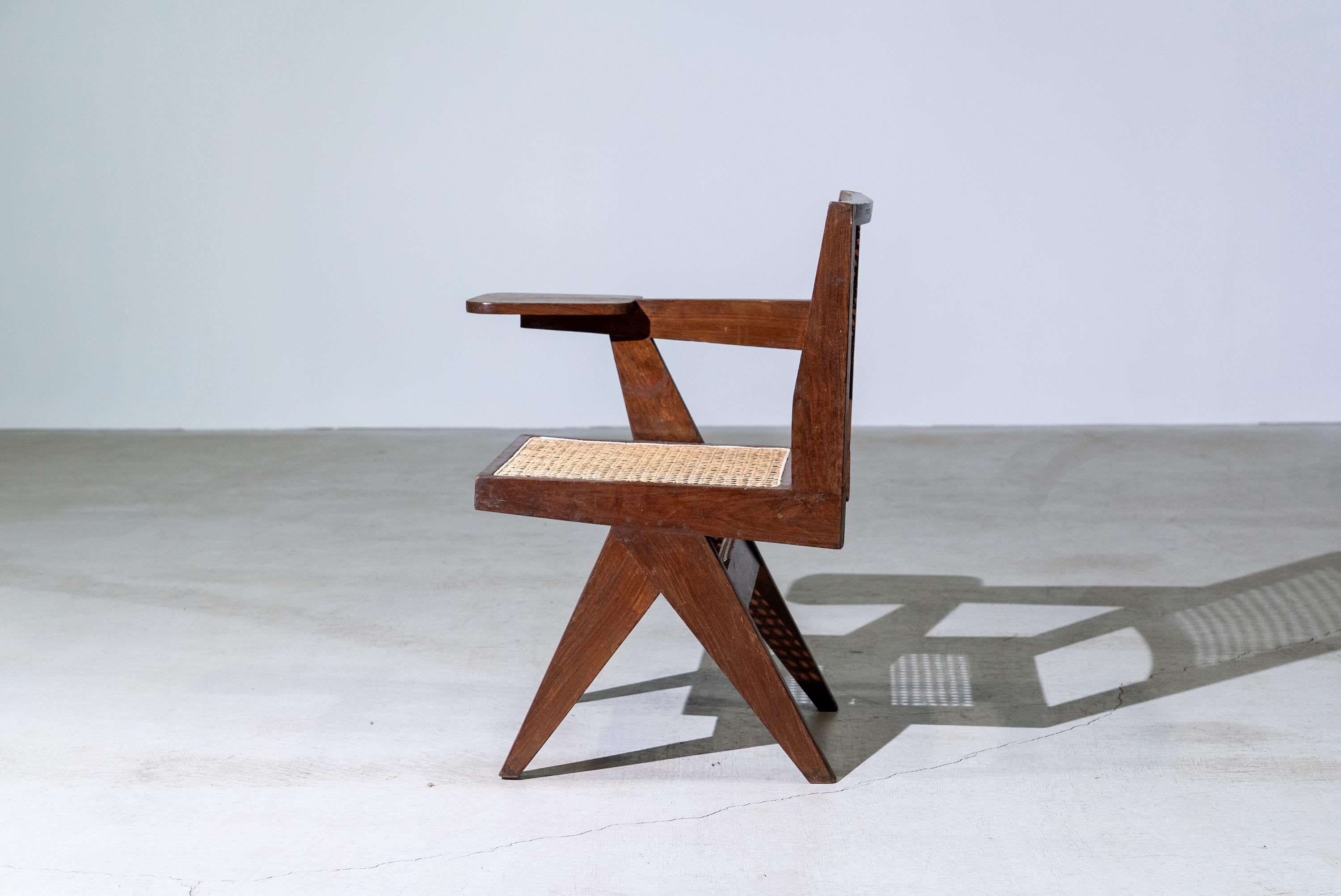 Mid-Century Modern Chaise de table de Pierre Jeanneret, vers 1960 en vente