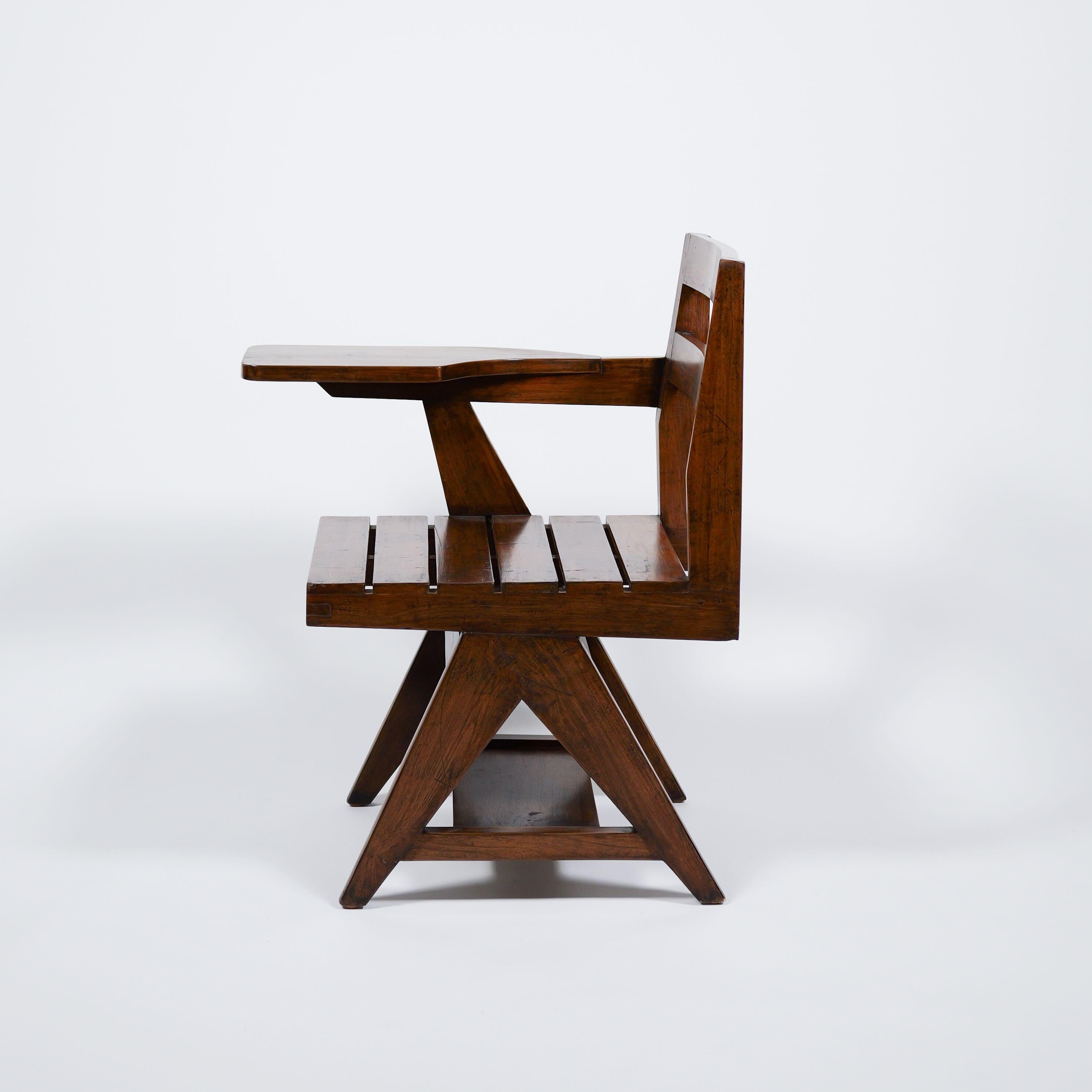 Chaise de table en Wood de Pierre Jeanneret, vers 1960 Bon état - En vente à Tokyo, JP