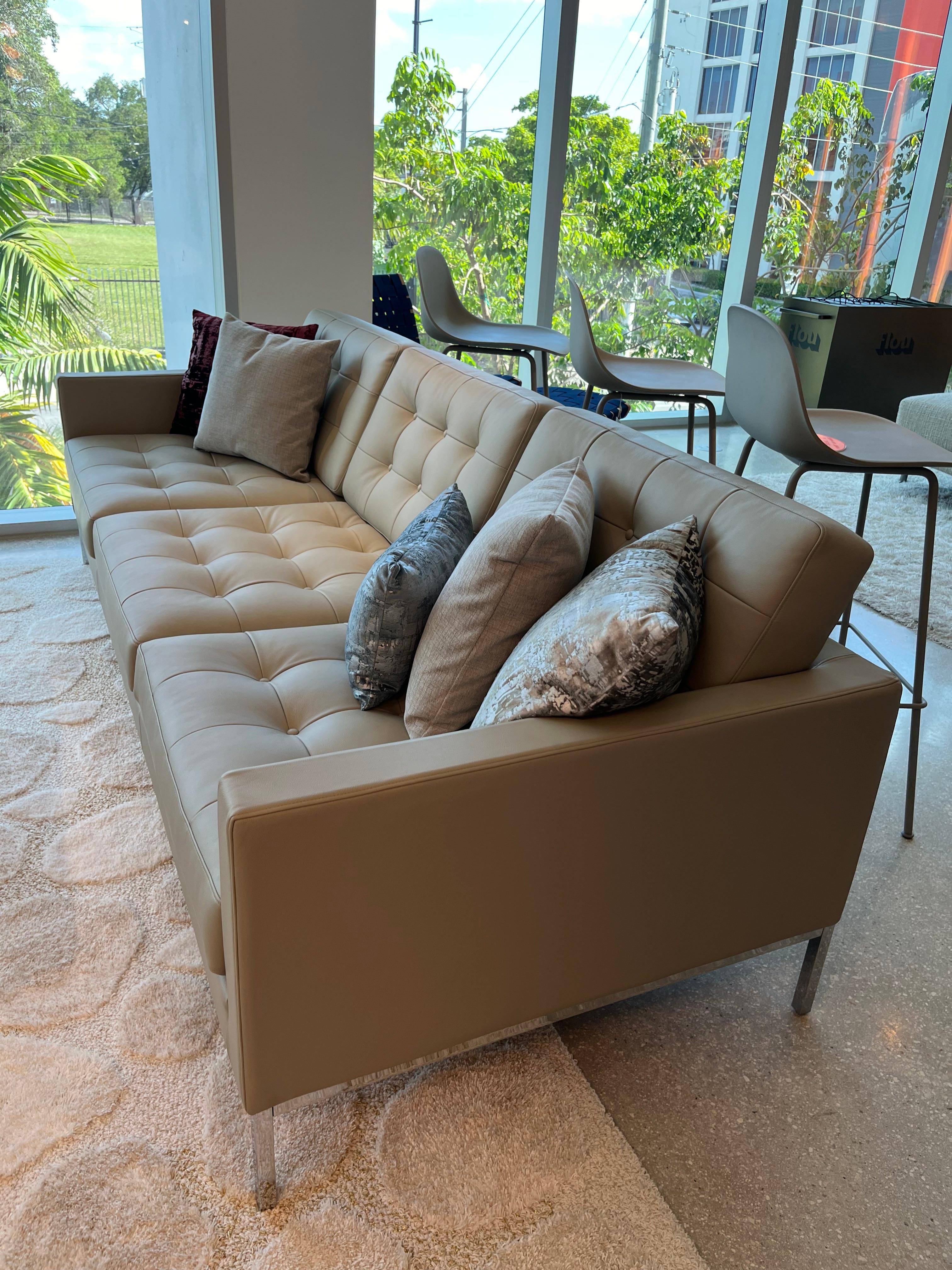 American Knoll Florence Relaxed 3-Seater Sofa For Sale