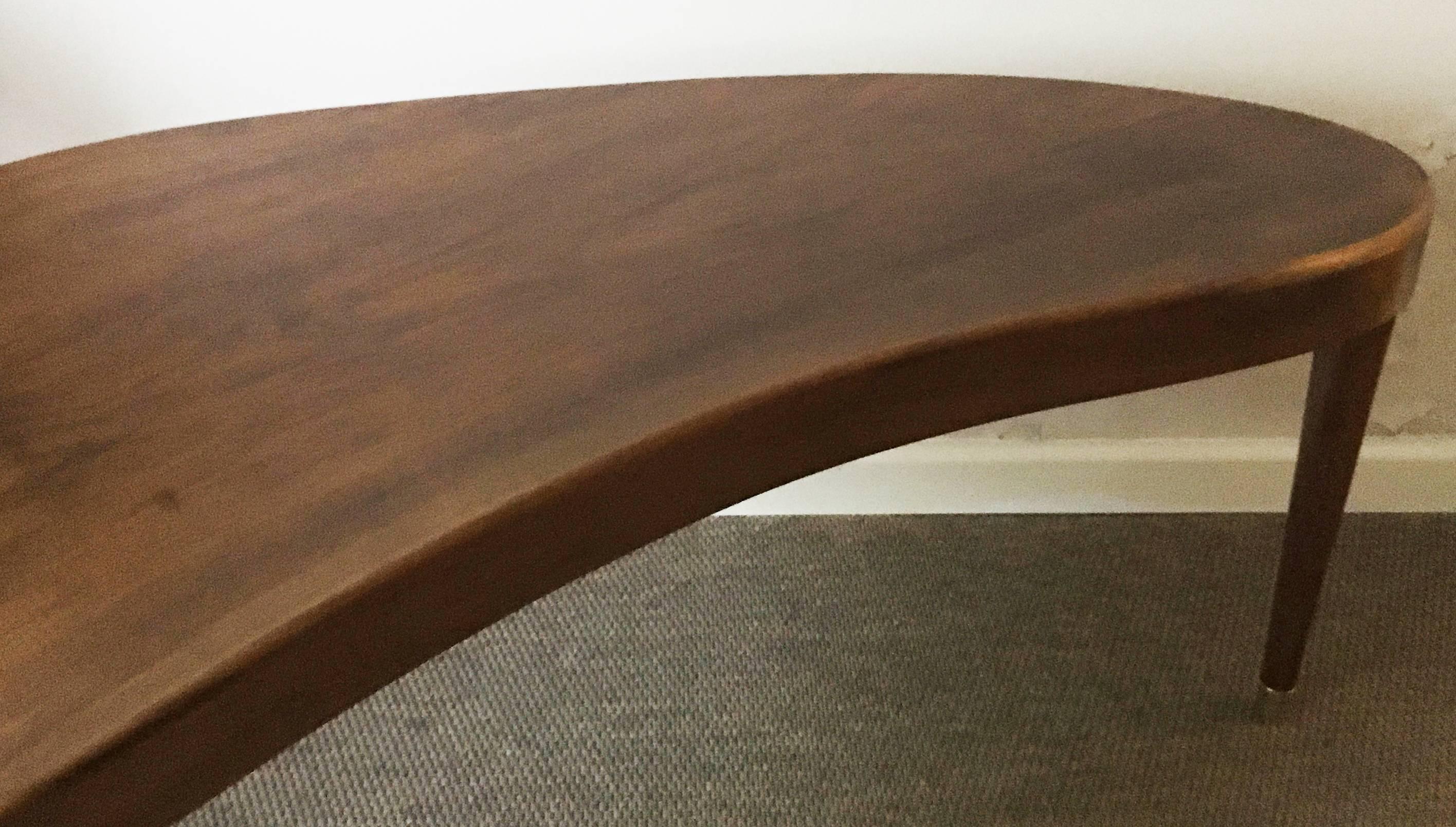 Mid-20th Century Mid-Century Kidney Shaped Walnut Coffee Table For Sale