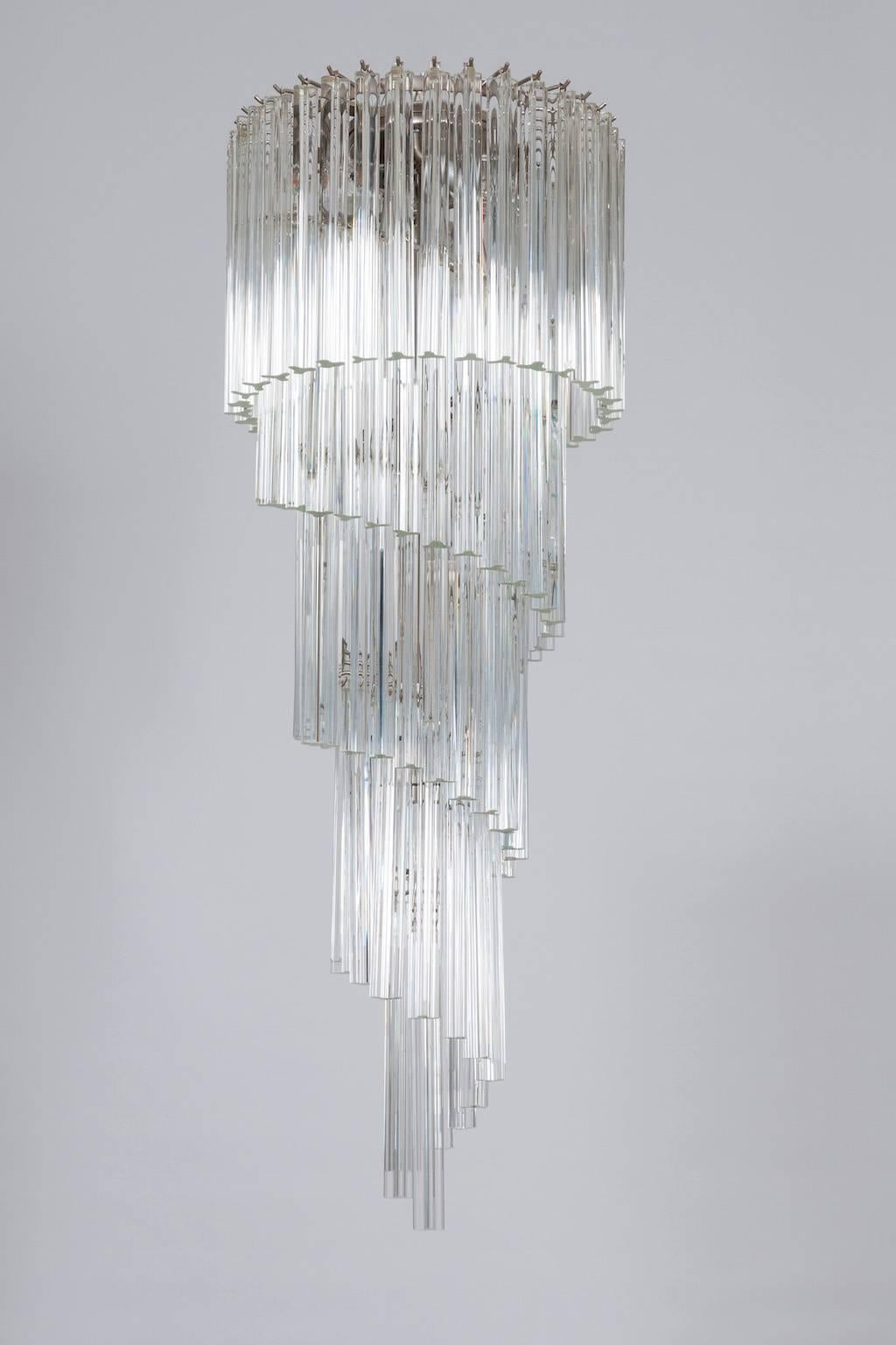 Hand-Crafted Italian Spiral Chandelier Attributed to Camer Glass, circa 1970s