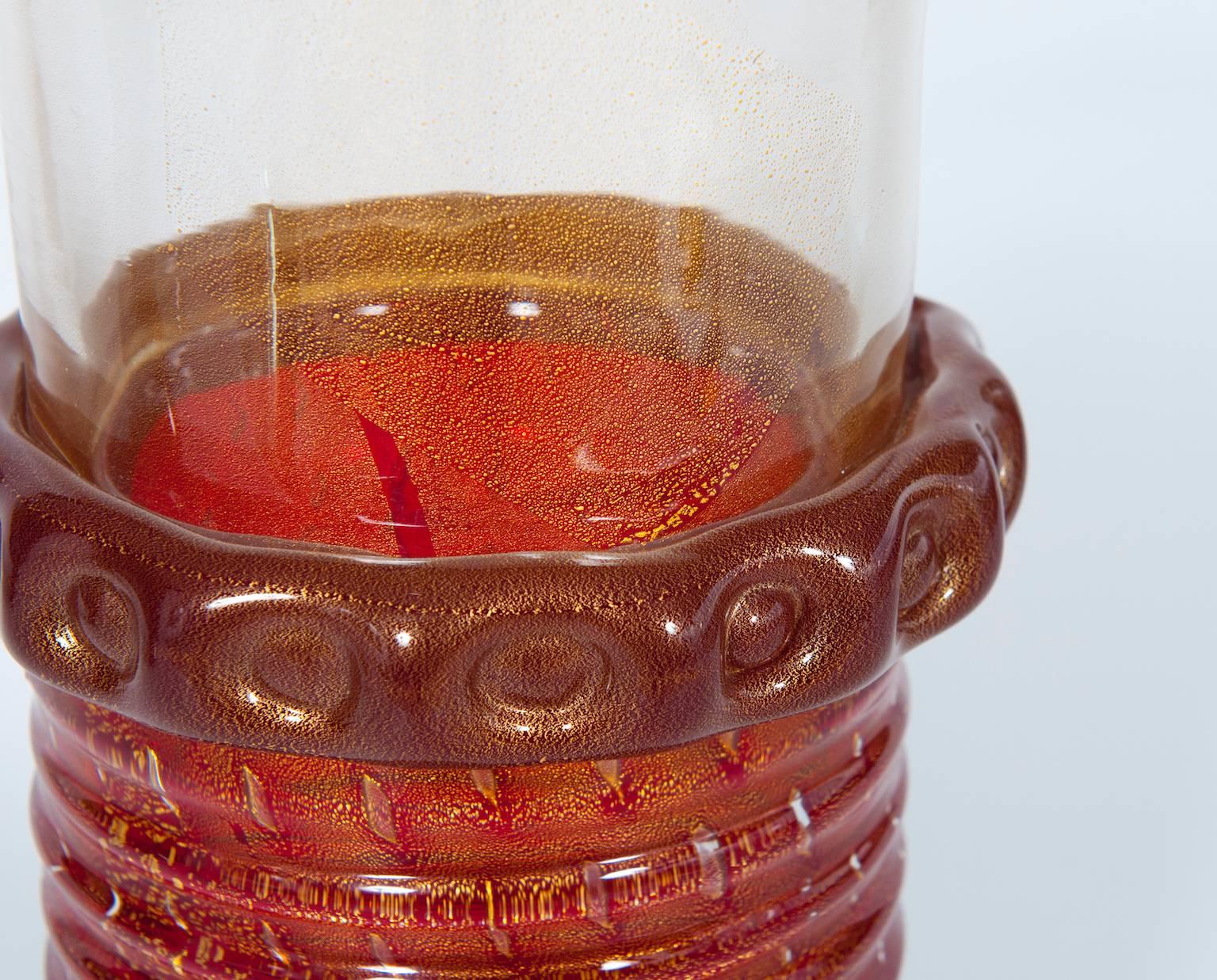 Italienische Vase aus venezianischem Muranoglas, Barovier & Toso zugeschrieben, um 1970er Jahre im Zustand „Hervorragend“ im Angebot in Villaverla, IT