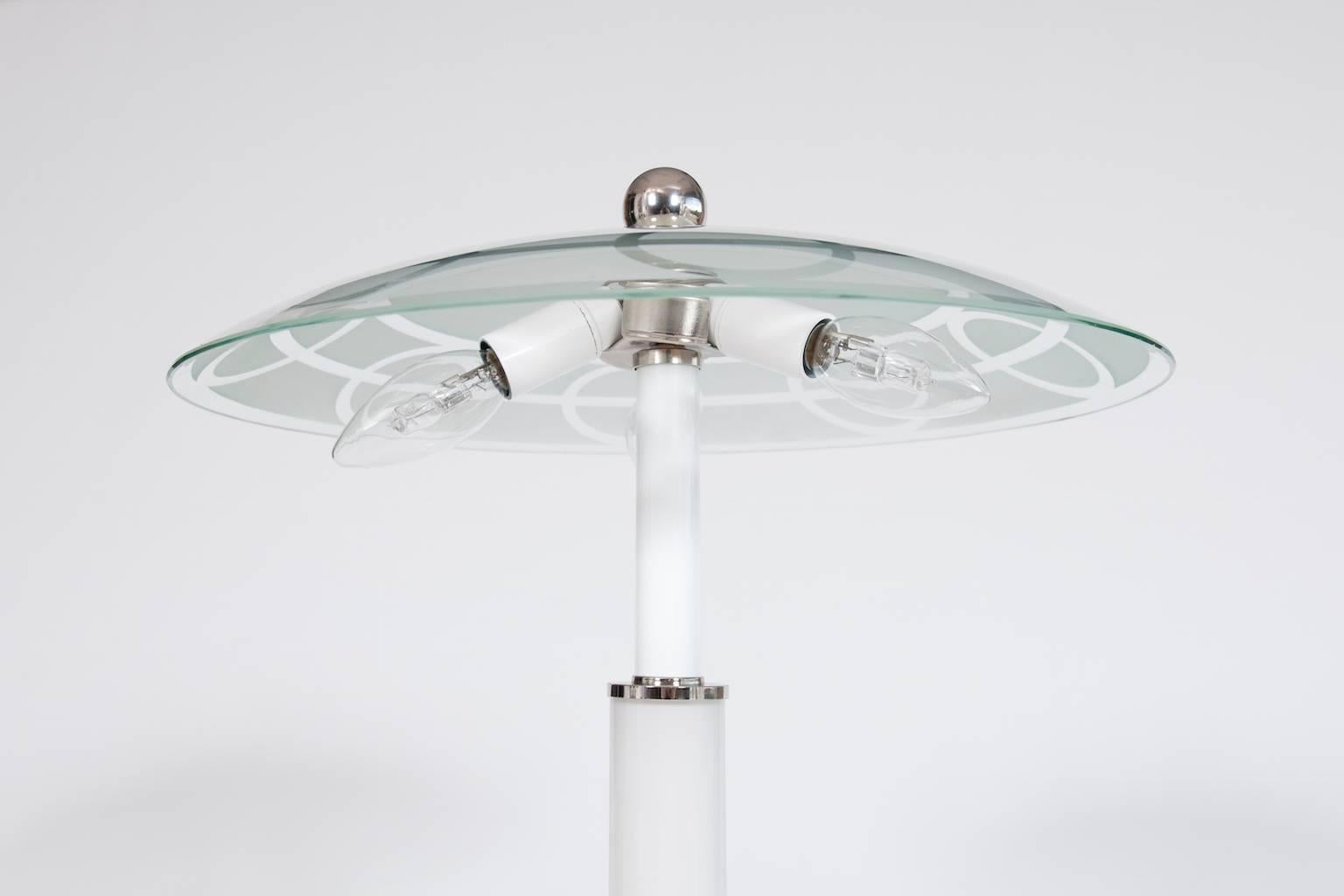 Glass White and decored Murano Table Lamp Attributed to Fontana Arte 1970s For Sale