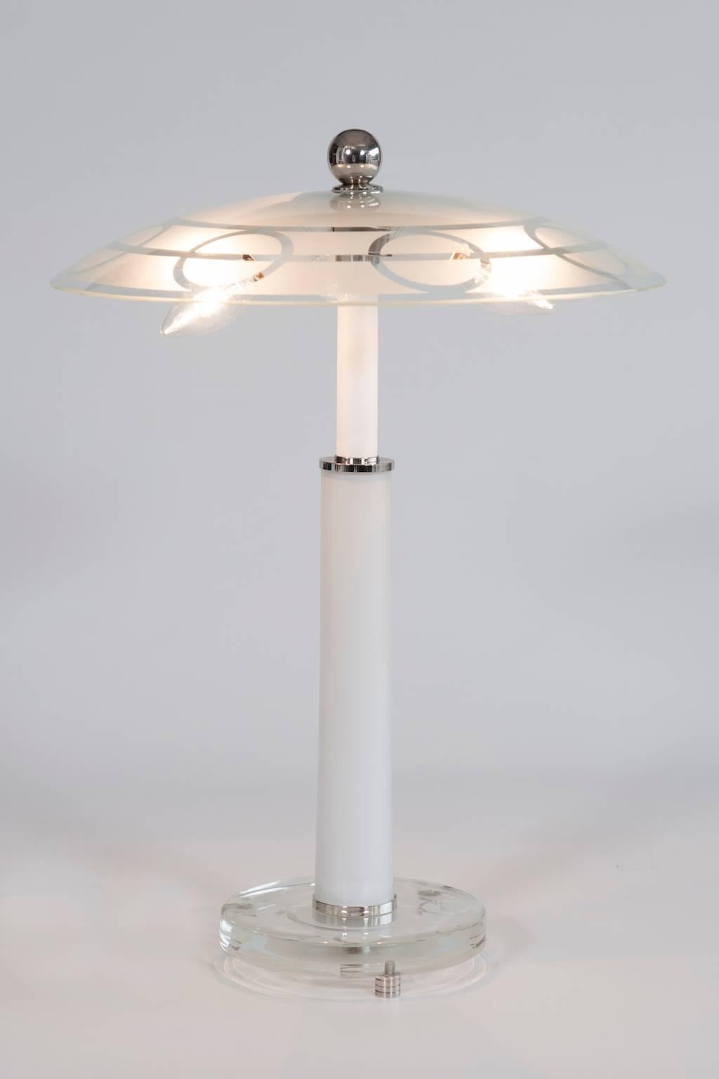 Lampe de table de Murano blanche et décorée, attribuée à Fontana Arte, années 1970 en vente 1