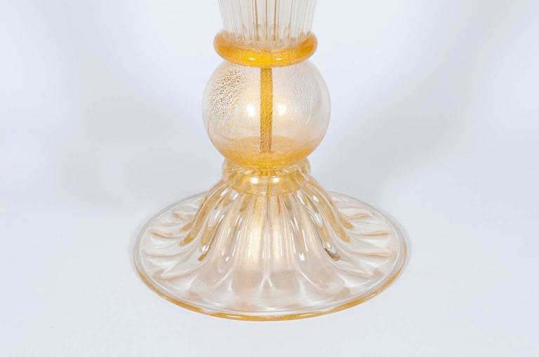 Hand-Crafted Italian Venetian Murano Glass Table Lamp Attributed to Seguso, 1970s For Sale