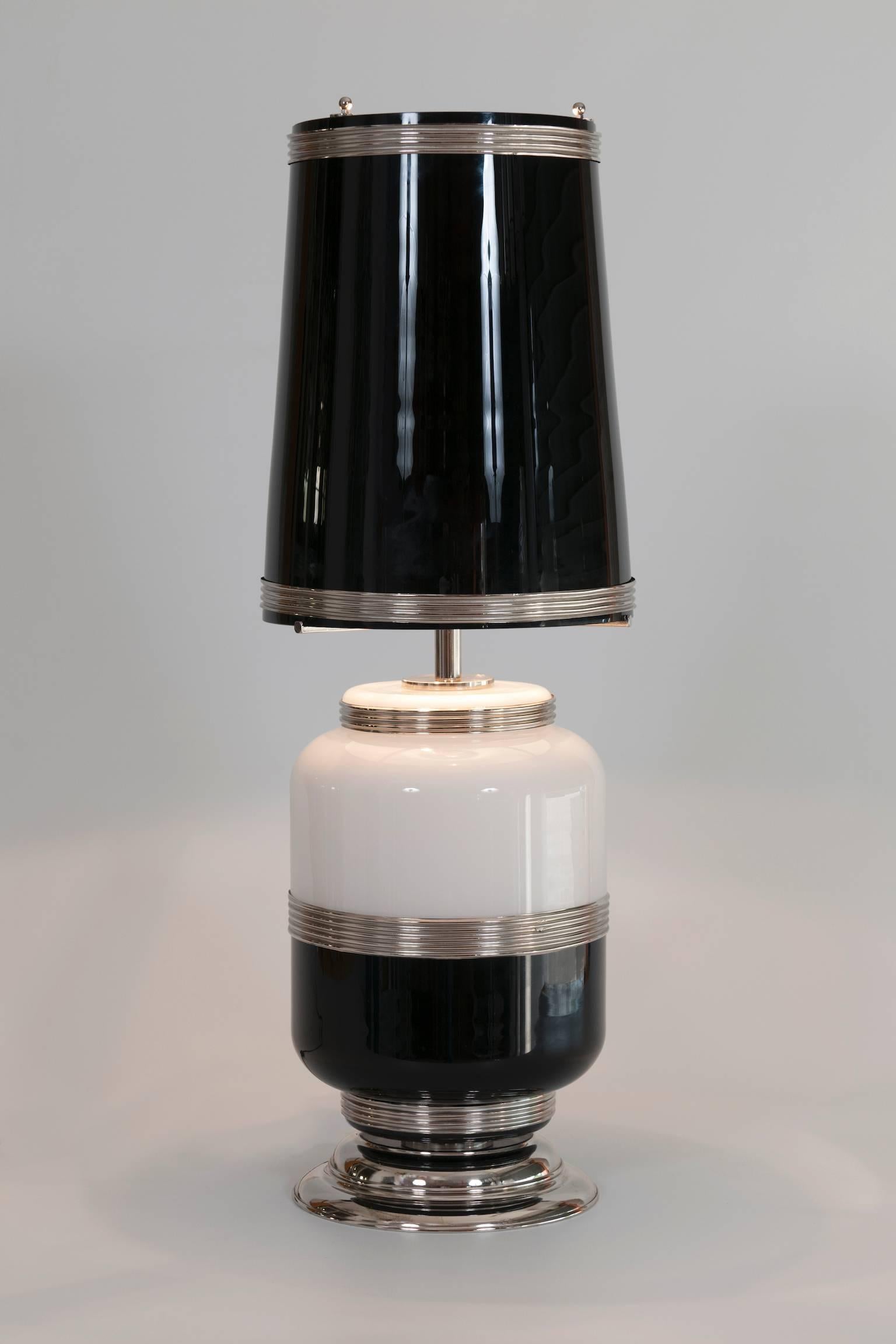 Black and White Pair of Italian Murano Table Lamps 1960s For Sale 3