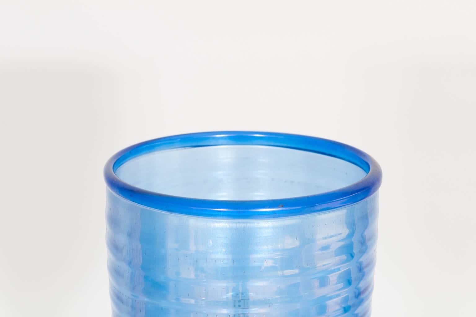 Lampadaire en verre de Murano bleu clair et irisé, Italie, années 1990 en vente 1