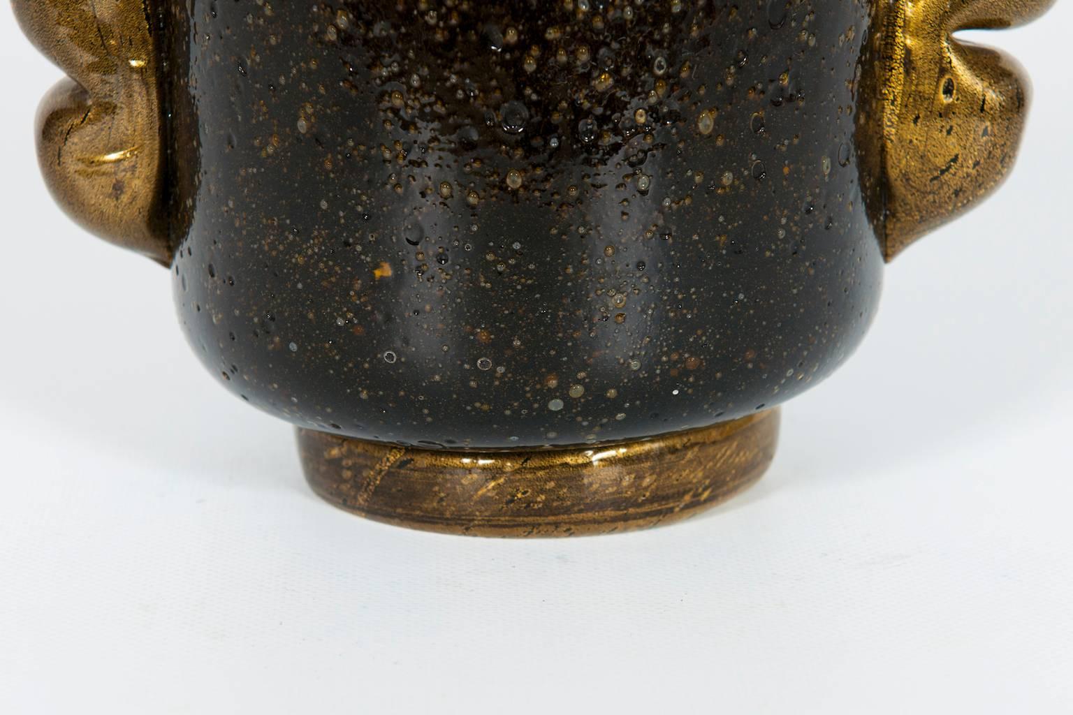 Hand-Crafted Vase Pulegoso in dark color with gold finishes handcrafted 1980s For Sale