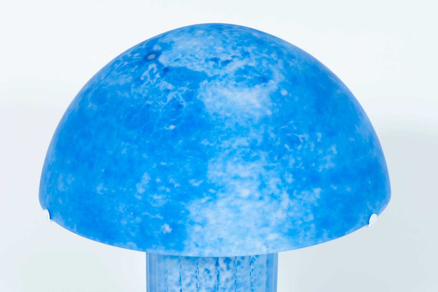 Italian Venetian, Table Lamp, blownMurano Glass, Light Blue & White Scavo, 1970s 1
