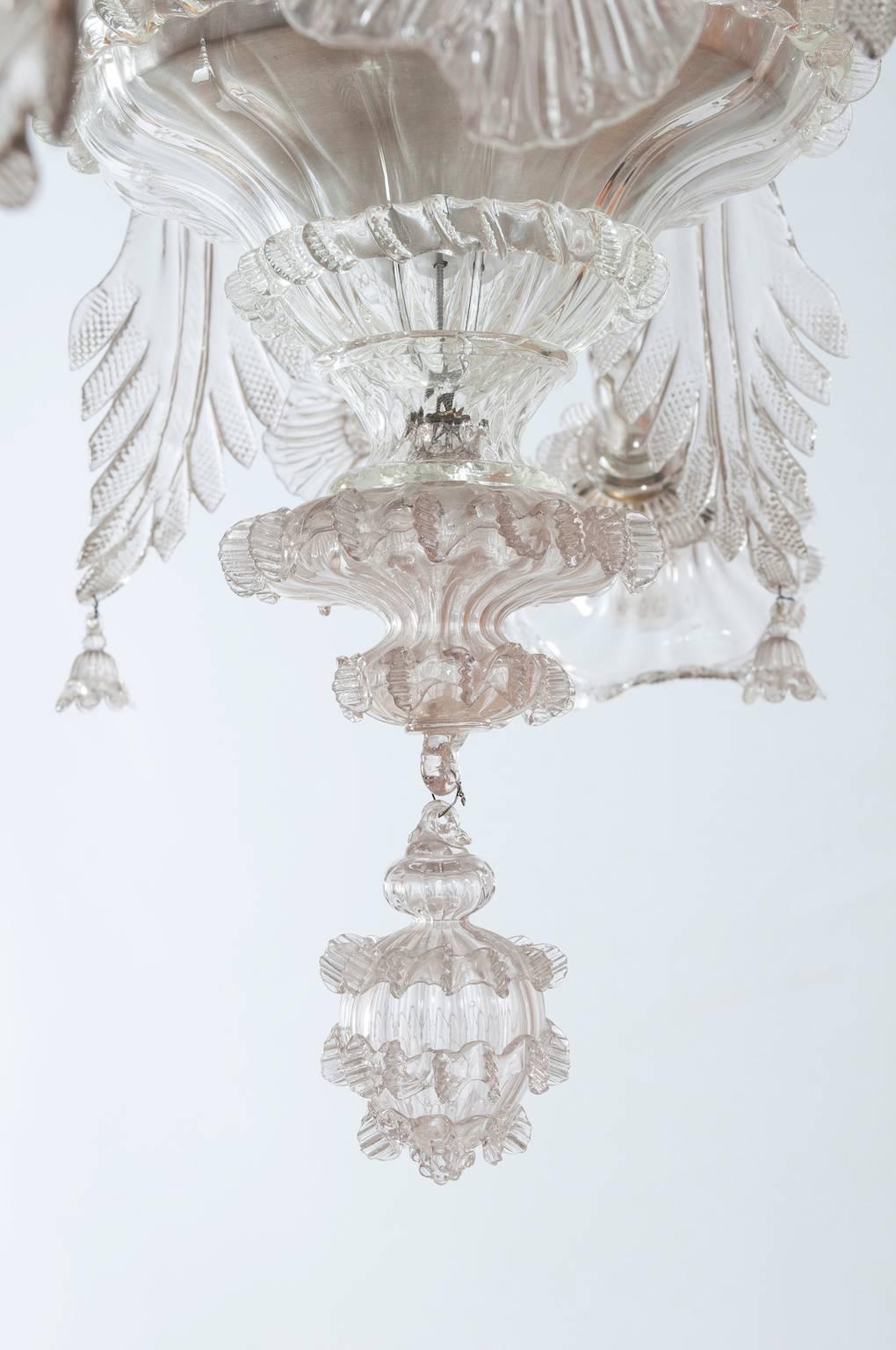 Hand-Crafted Italian Chandelier in Murano Glass in the Style of Galliano Ferro, circa 1920s