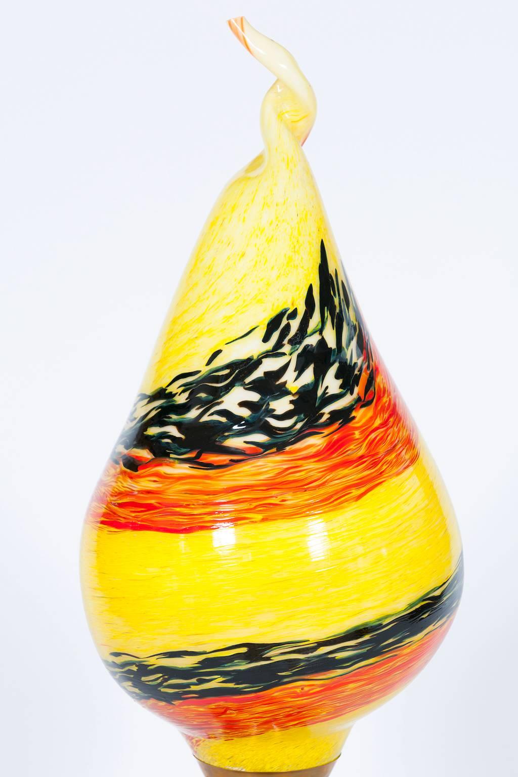 Italian Venetian Flame Table Lamp in blown Murano Glass yellow orange 1980s In Excellent Condition For Sale In Villaverla, IT