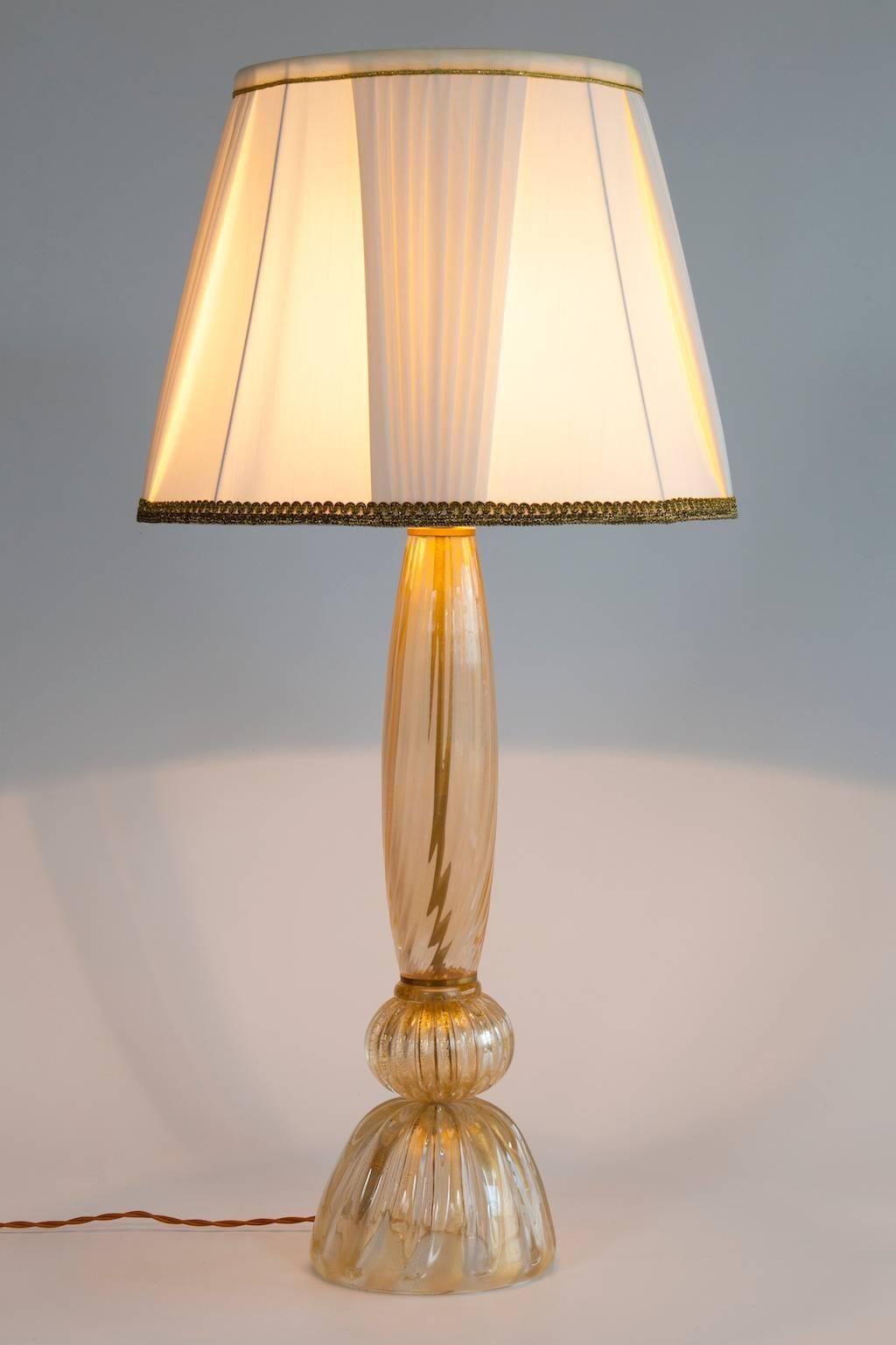 Gold Italian Venetian Table Lamp in Murano Glass, 1980s For Sale 1