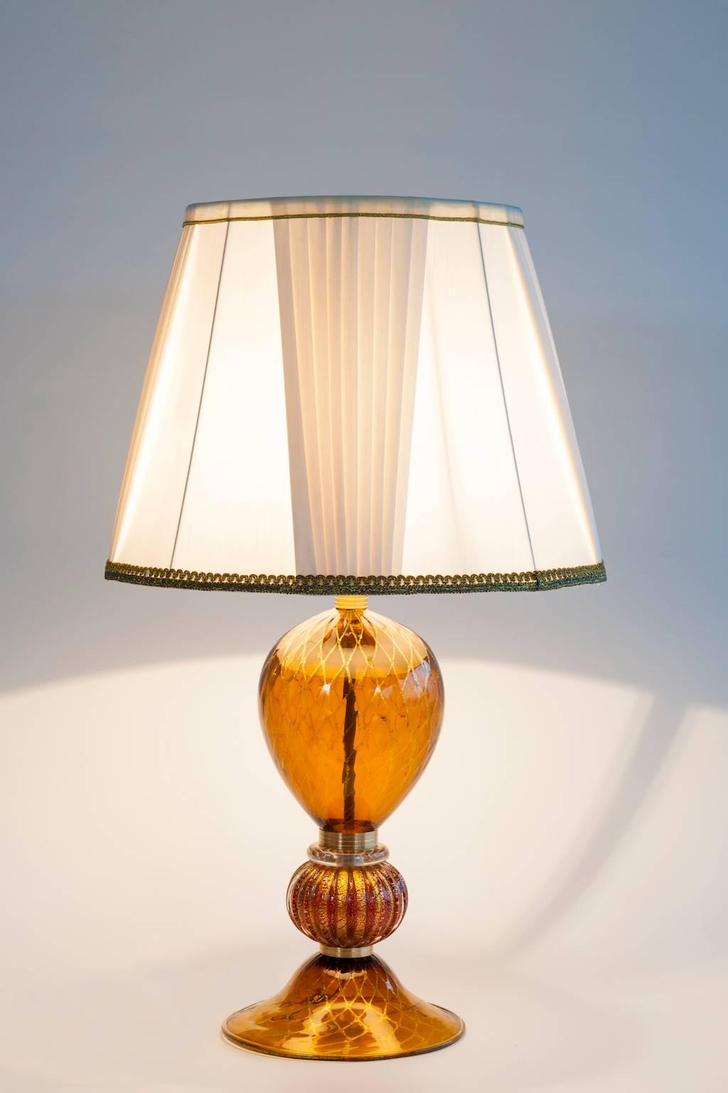 Italian Table Lamp in Blown Murano Glass Amber & 24-Karat Gold 1980s For Sale 4