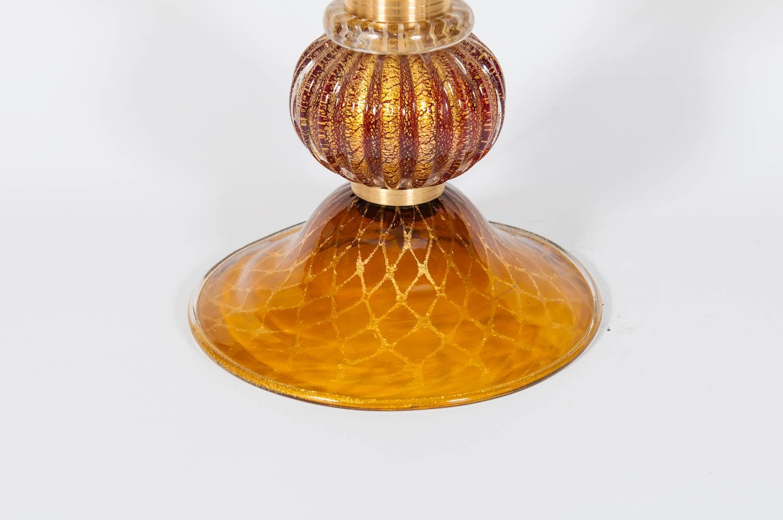 Hand-Crafted Italian Table Lamp in Blown Murano Glass Amber & 24-Karat Gold 1980s For Sale