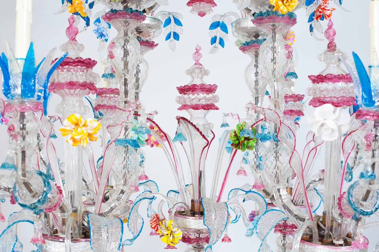 Hand-Crafted Imposing Italian Rezzonico Chandelier in blown Murano Glass with flowers 1960s For Sale
