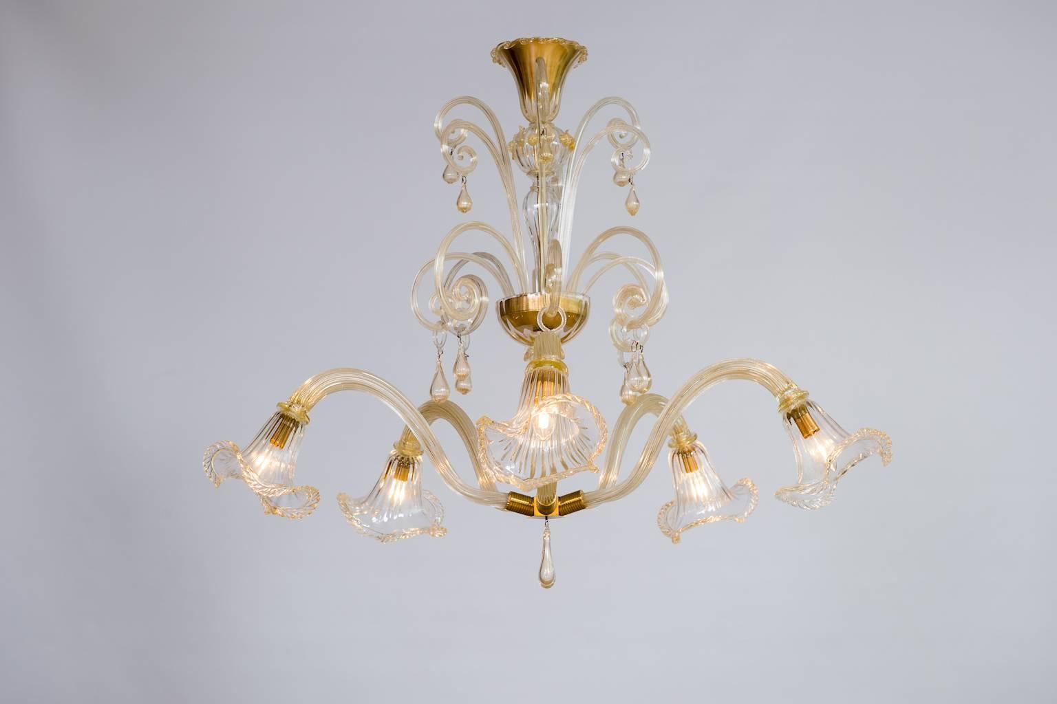 Italian Chandelier in Gold and Blown Murano Glass, Big Bells and Pendants 1970s For Sale 1