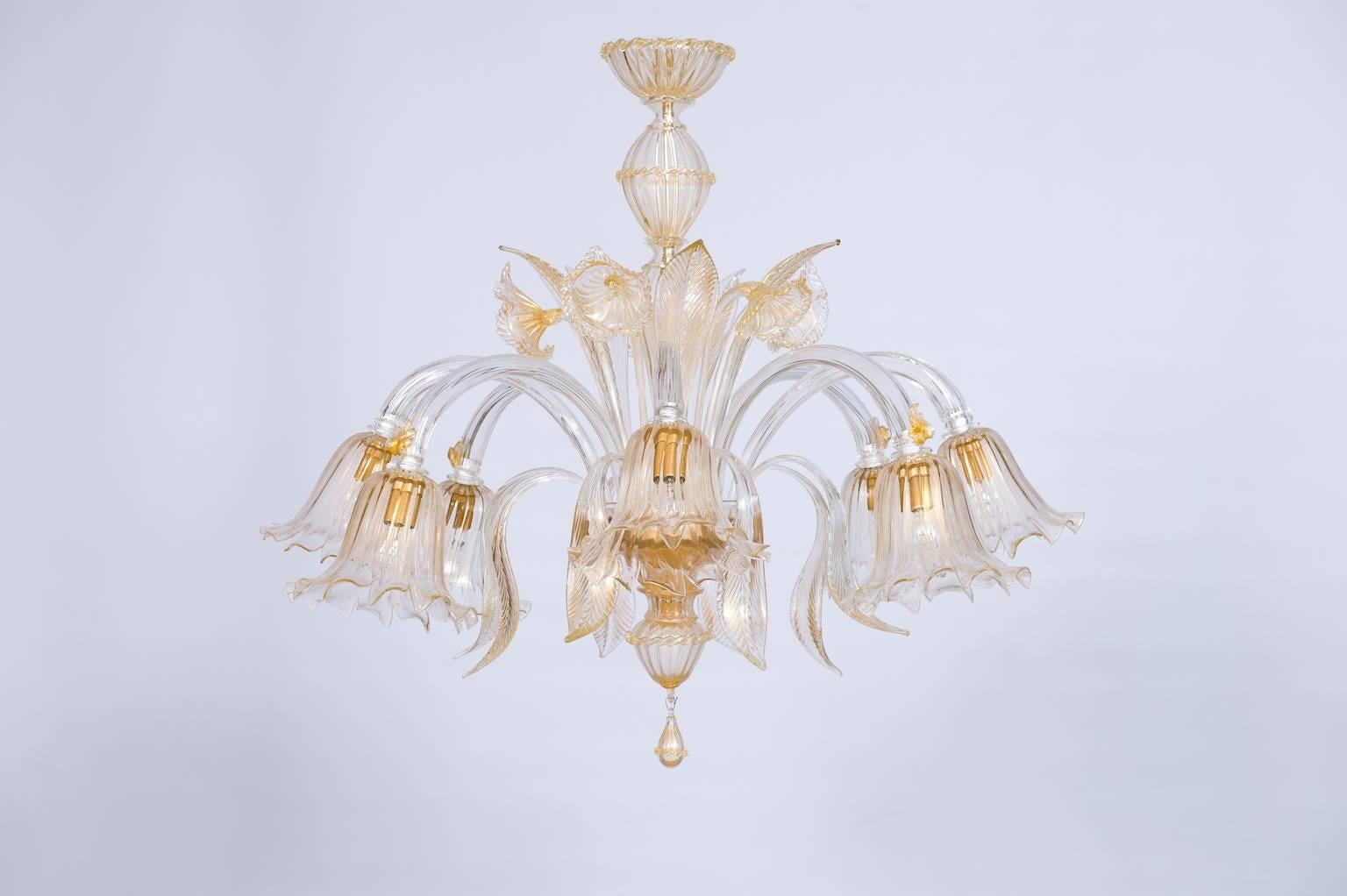 Hand-Crafted Italian Chandelier in Murano Glass and 24-Karat Gold, 1990s