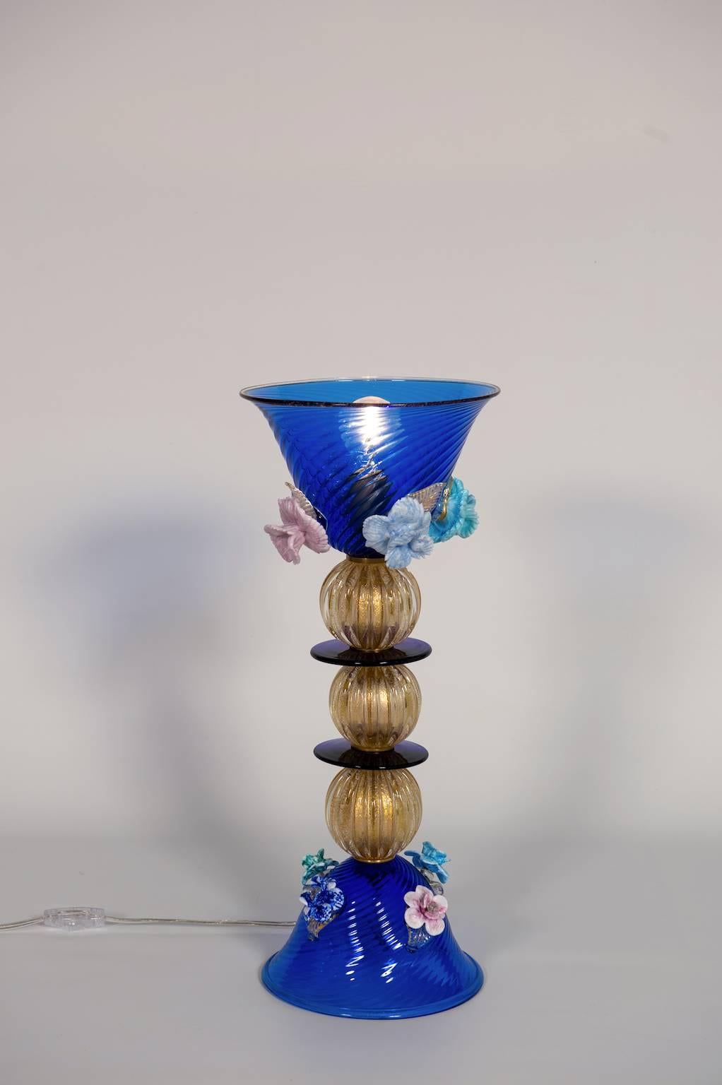 Italian Table Lamp in Blue and 24-Karat Gold Murano Glass, 1980s For Sale 4