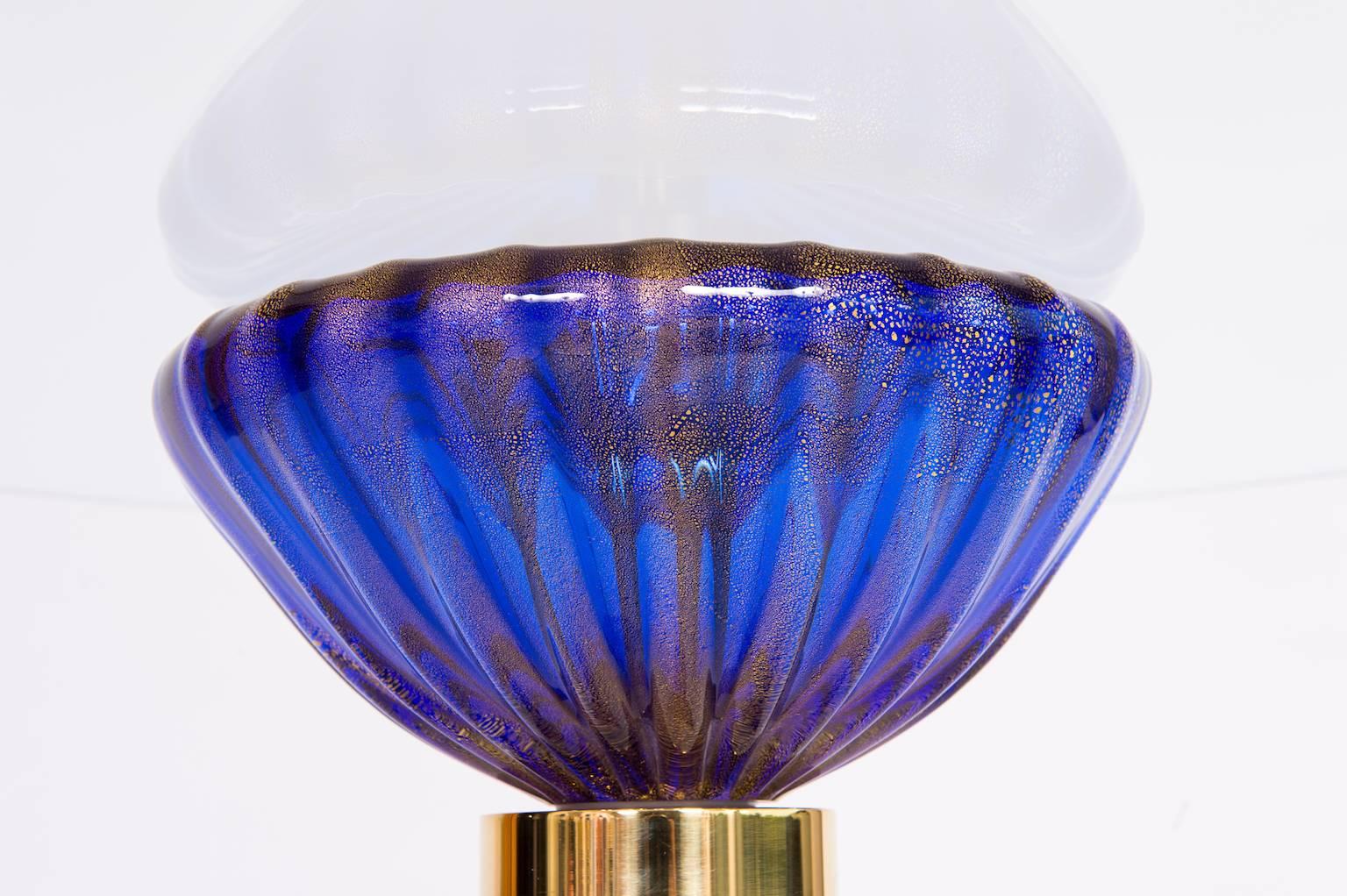 Italian Venetian Cocktail Table Blown Murano Glass Blue & 24-Karat Gold, 1990s For Sale 3