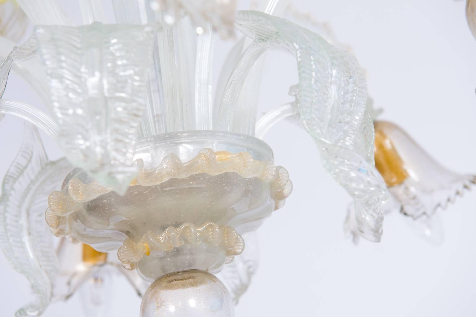 Hand-Crafted Italian blown Murano Glass Chandelier attributed to Cenedese, 1970s