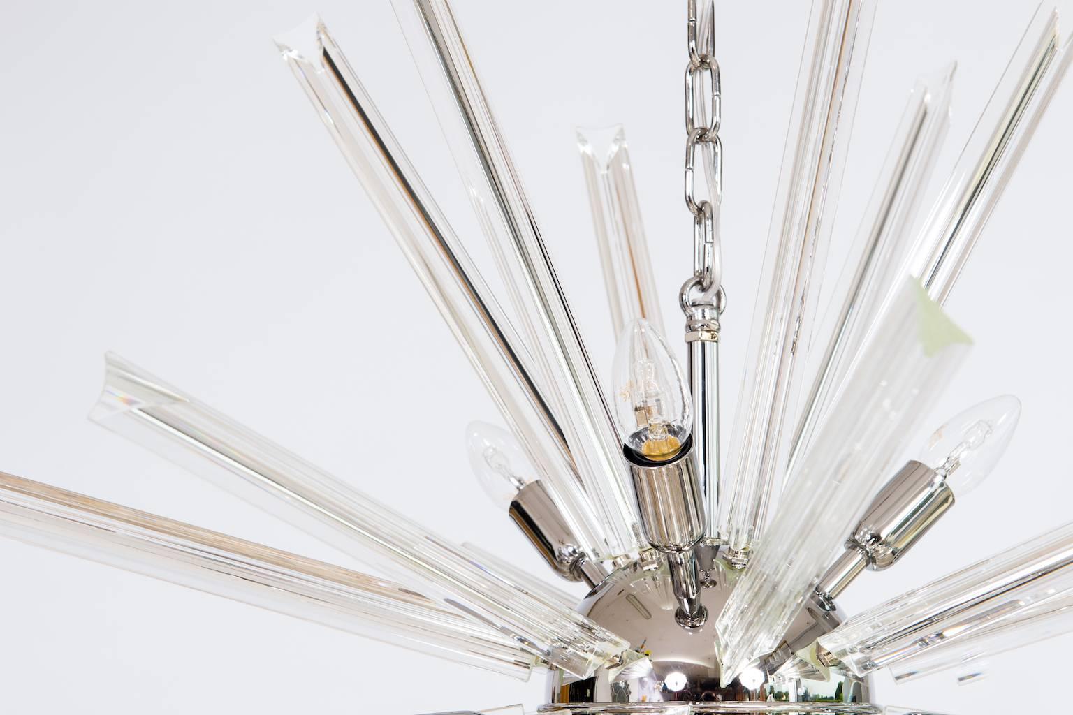 Italian Sputnik Chandelier in Murano glass clear color attr. Venini, circa 1970s In Excellent Condition In Villaverla, IT