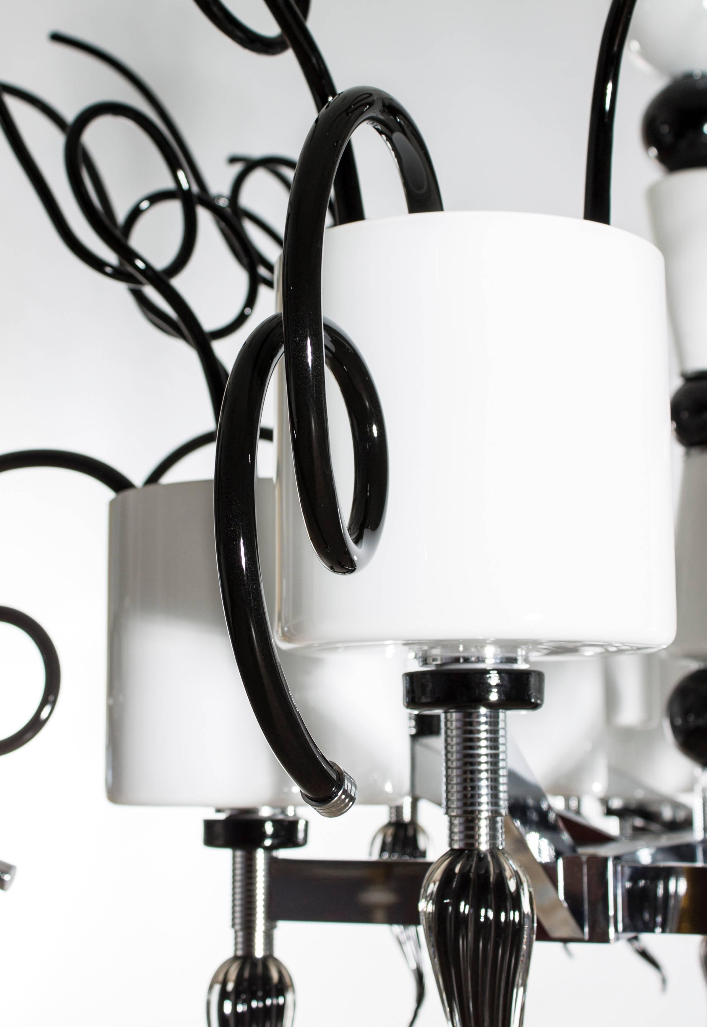 Contemporary Curly Chandelier black and white in blown Murano Glass contemporary Italy For Sale