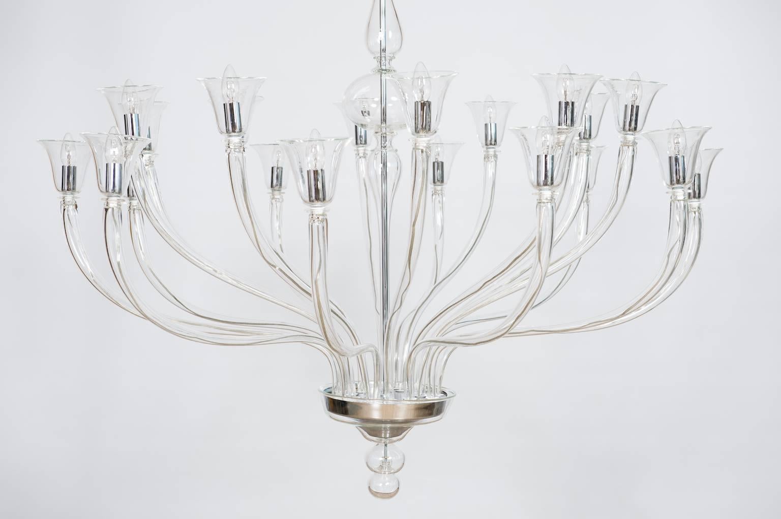 Handblown Murano glass chandelier in modern style Clear Color Contemporary Italy For Sale 1
