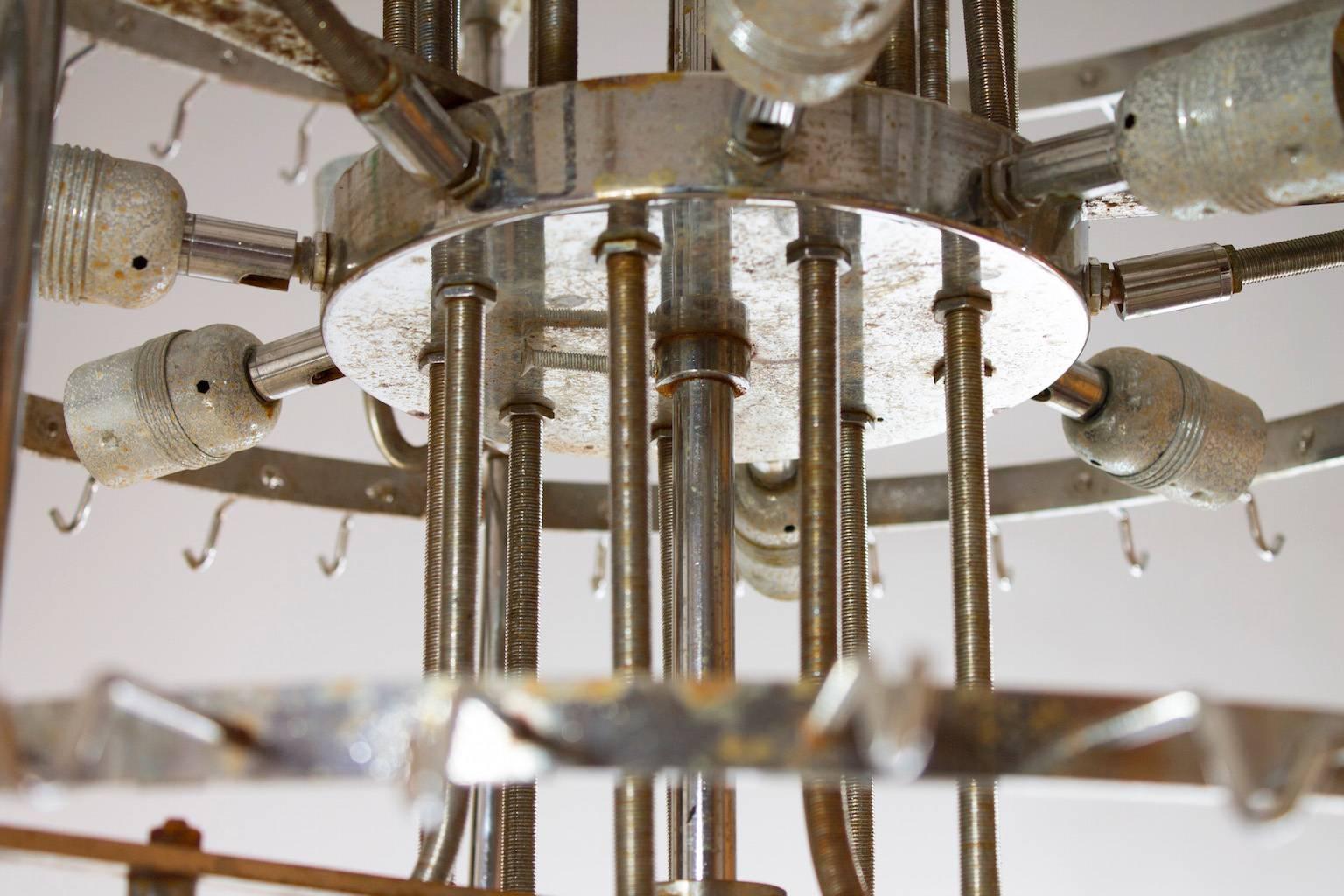 Massiver italienischer Kronleuchter aus geblasenem Murano-Glas mit gedrehten Elementen, 1990er Jahre im Angebot 1