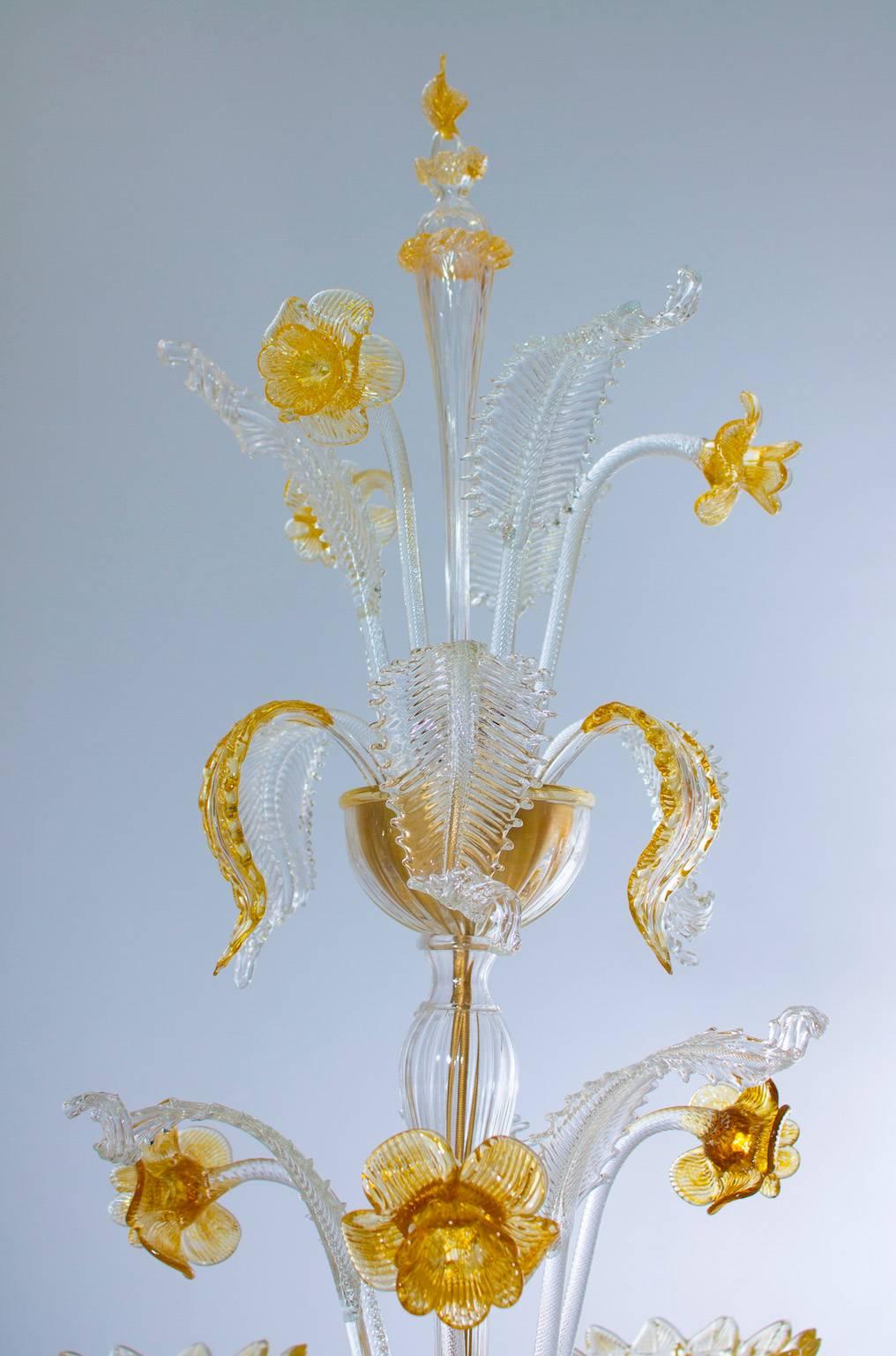 Bernstein- Flambeau-Tischlampe aus mundgeblasenem Muranoglas, Italien, 1990er Jahre (Glas) im Angebot