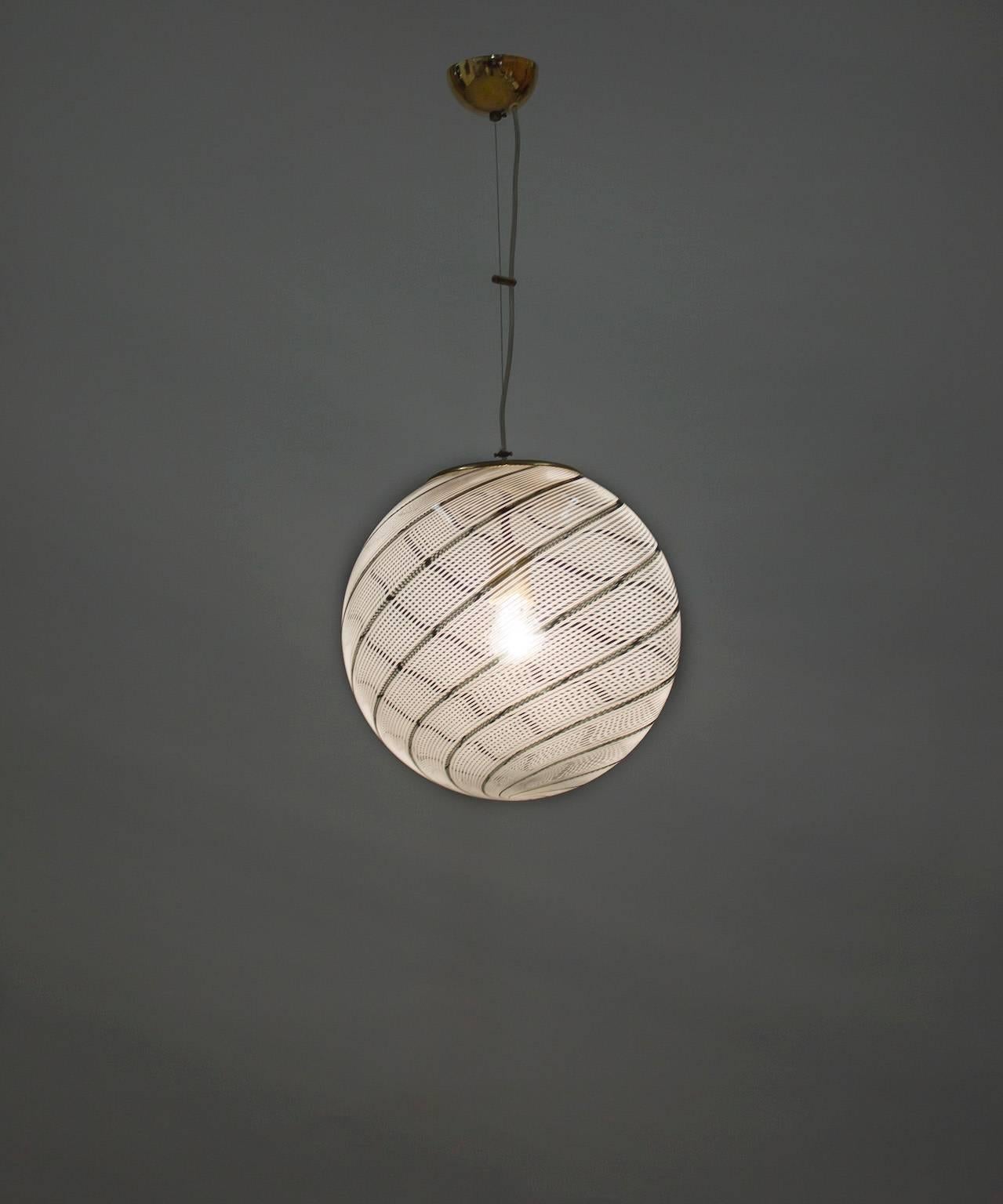 Vintage Murano Fixture: Clear Glass Sphere with Accented Stripes 1960s Italy In Excellent Condition In Villaverla, IT