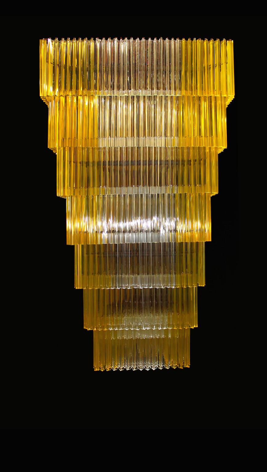 Fatto a mano Lampadario in vetro di Murano, con elementi Triedro, di Giovanni Dalla Fina  1960s in vendita