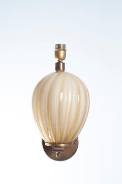 Pair of Italian Murano Glass Wall Sconces in Ivory and Gold Leaf, Brass Frame