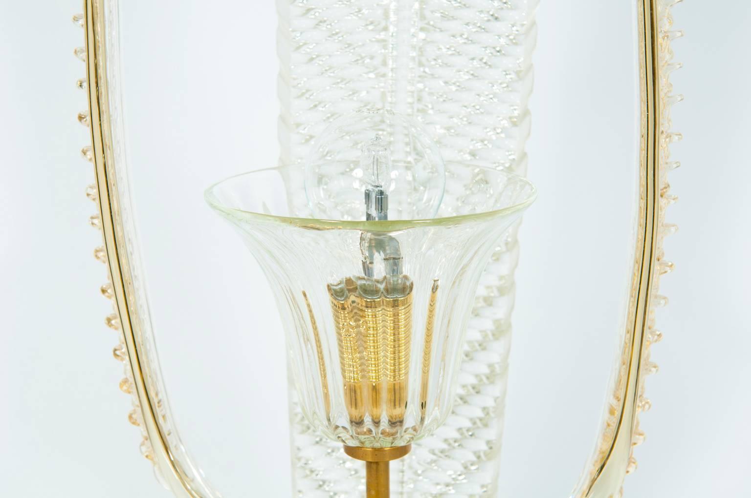 Italian Table Lamp in blown Murano glass clear color and brass, 1950s Venice In Excellent Condition For Sale In Villaverla, IT