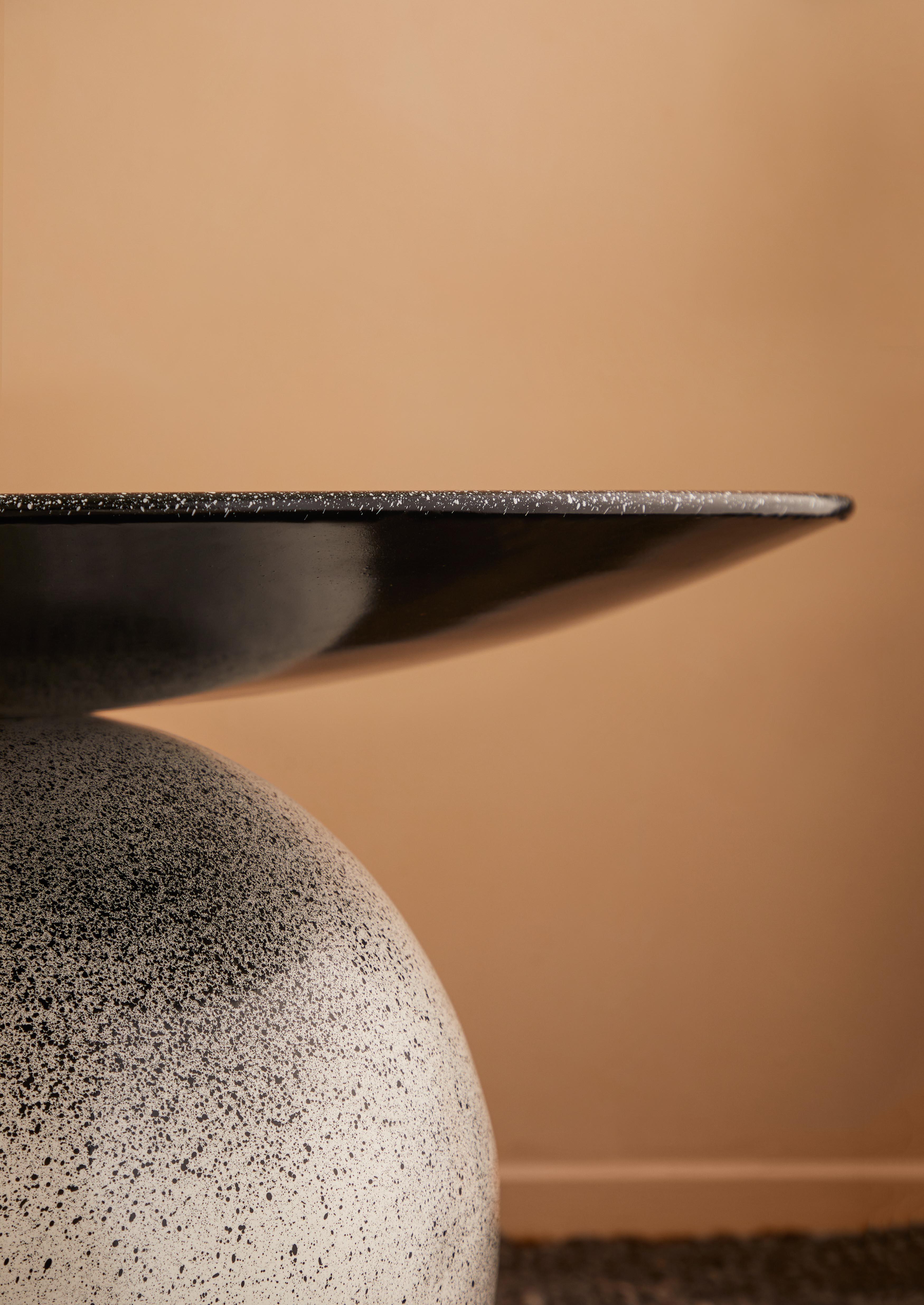 Fait main Table basse Ball and Ball en vente