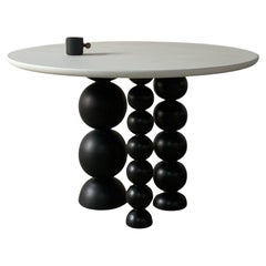 Ball Pack Round Dining Table Black