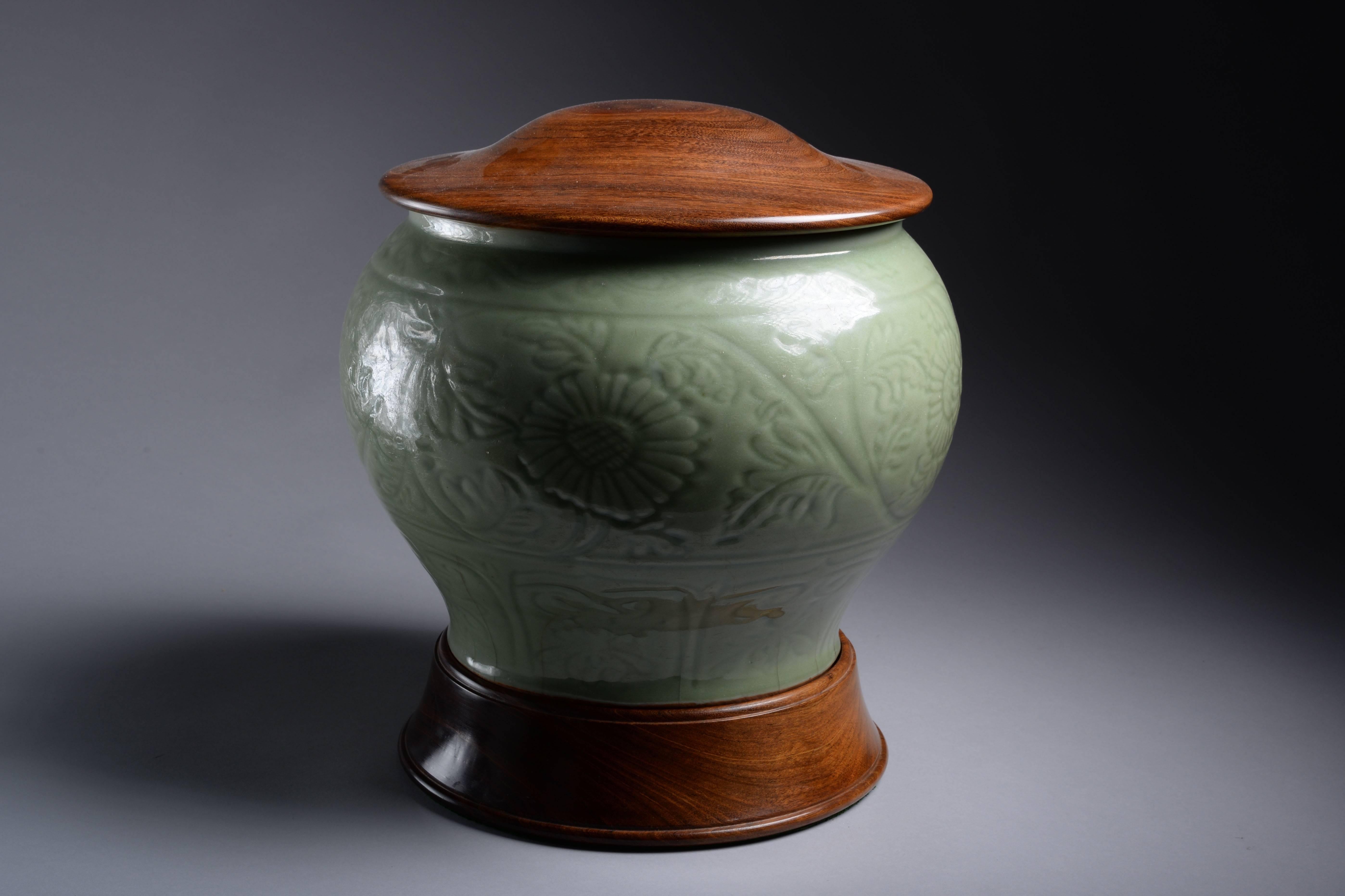 18th Century and Earlier Large 15th Century Ming Dynasty Vase from an Important Collection