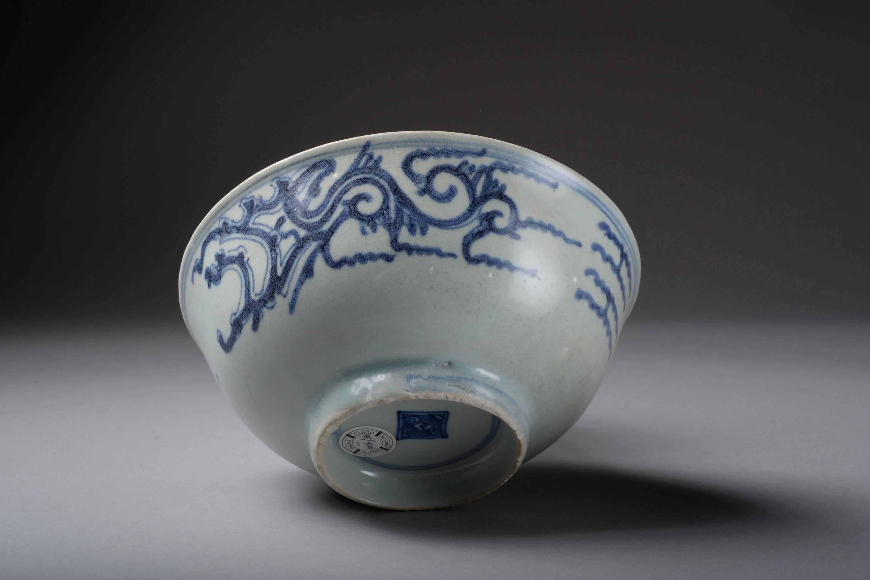 A superb, large and extremely decorative antique Chinese blue and white porcelain bowl. Salvaged from the Diana cargo shipwreck and dating to 1817. Sold at Christie's, March 1995.

Profusely decorated in vibrant blue on a white ground with