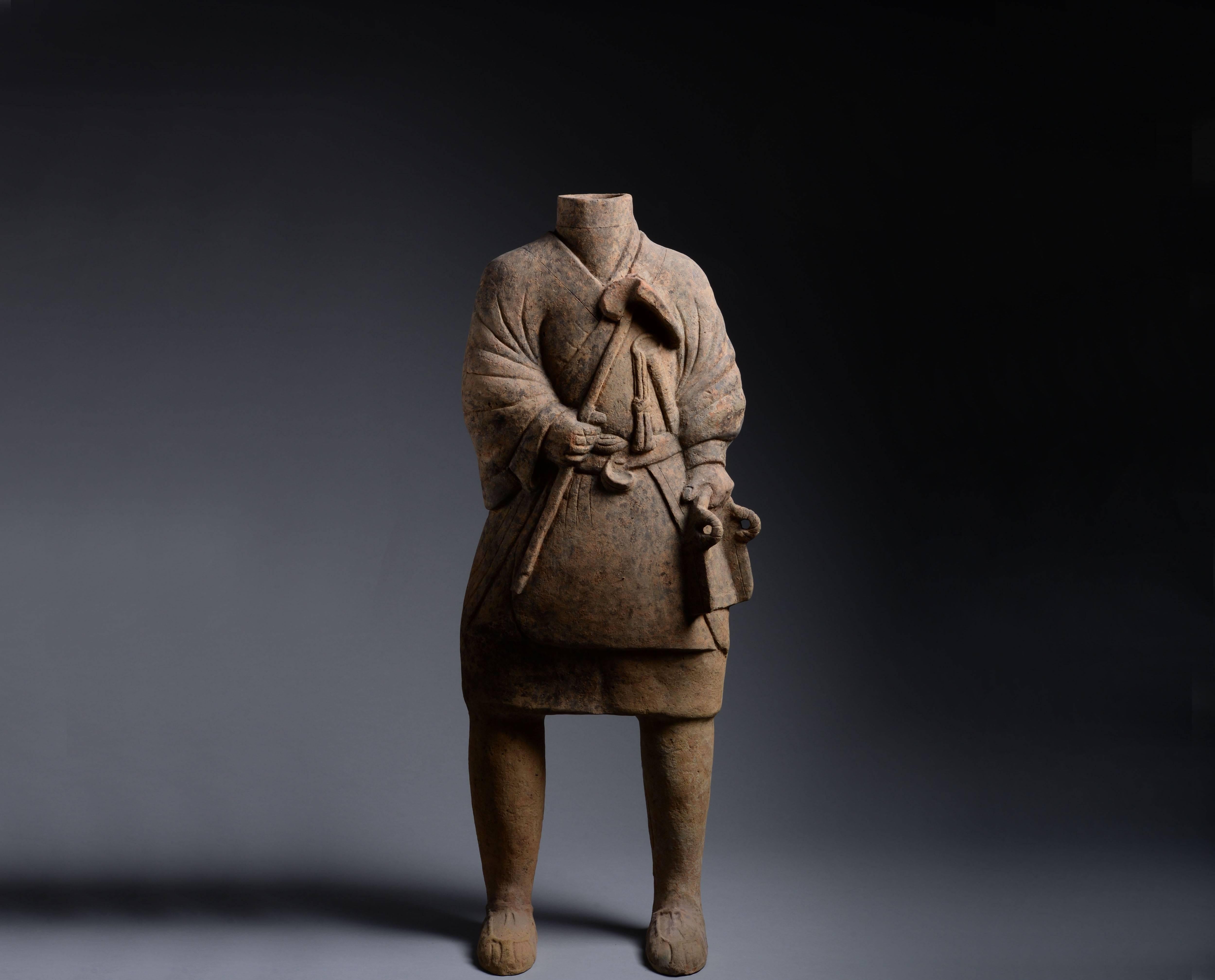 Huge Ancient Chinese Terracotta Farmer Figure, 25 AD In Excellent Condition In London, GB