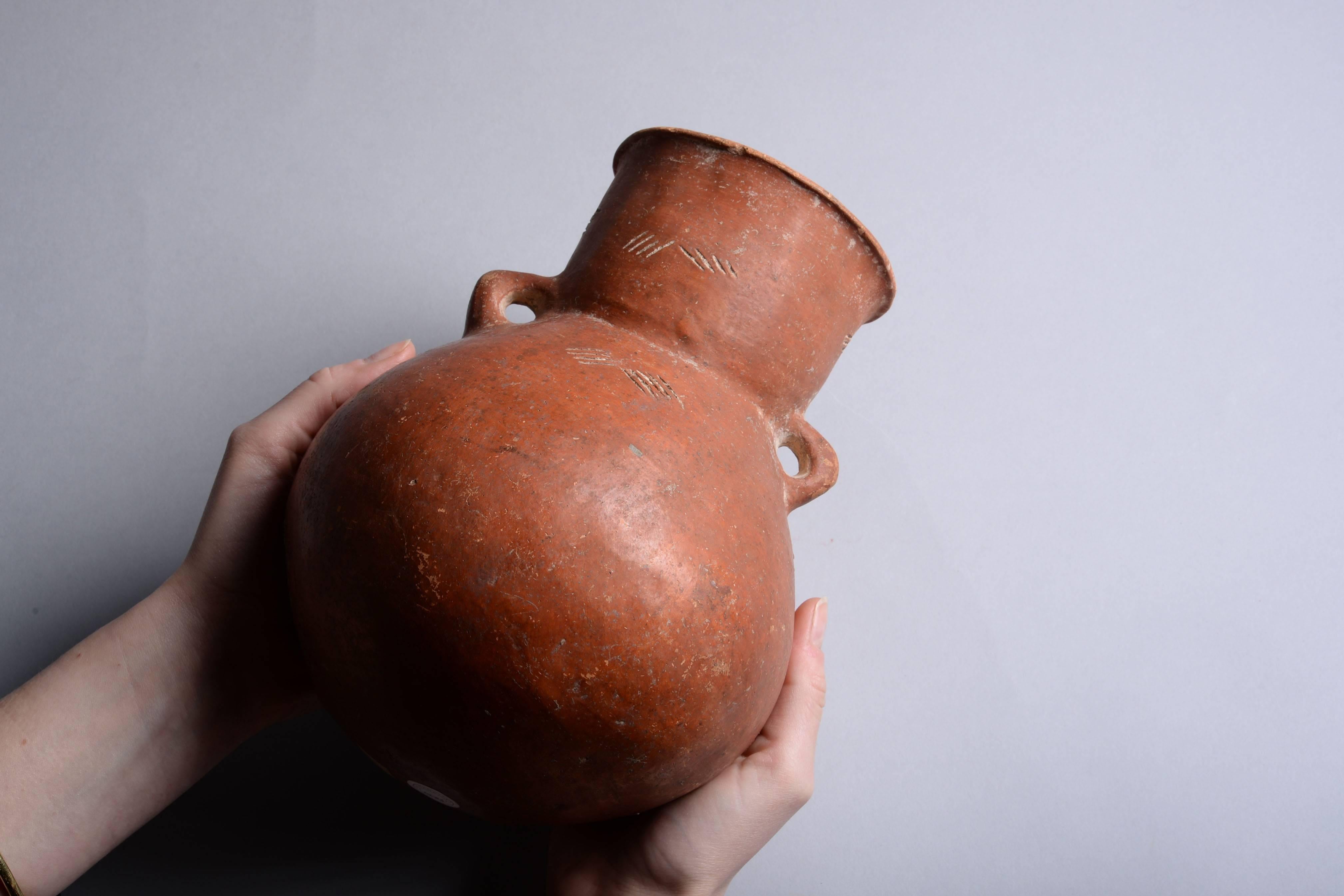 Ancient Cypriot Bronze Age Amphora, 2700 BC In Excellent Condition In London, GB