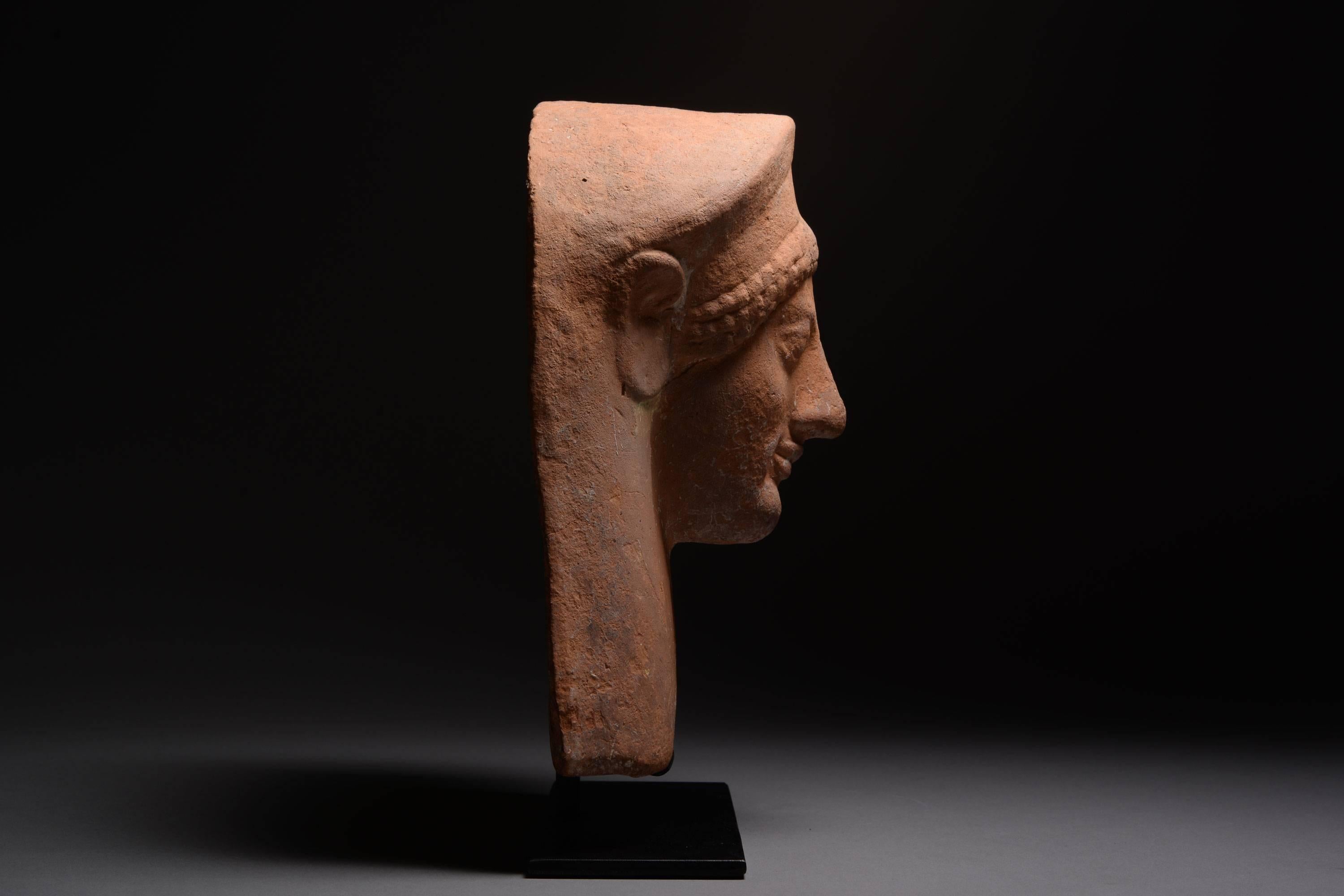 Ancient Greek Archaic Terracotta Female Protome, 550 BC In Excellent Condition In London, GB