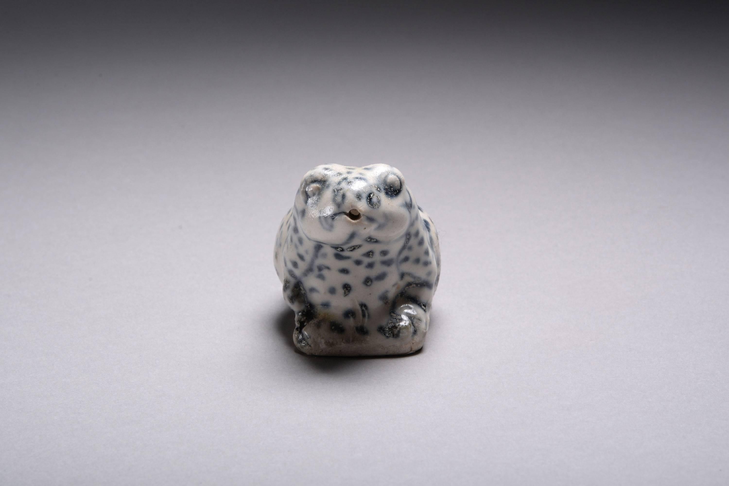 Shipwreck Salvaged Ming Dynasty Frog Water Dropper 1