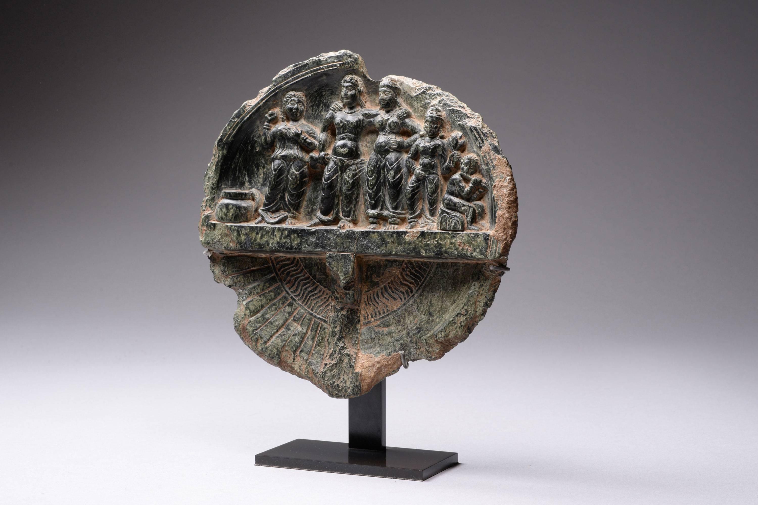 Ancient Gandharan Stone Wedding Palette, 200 AD In Excellent Condition In London, GB