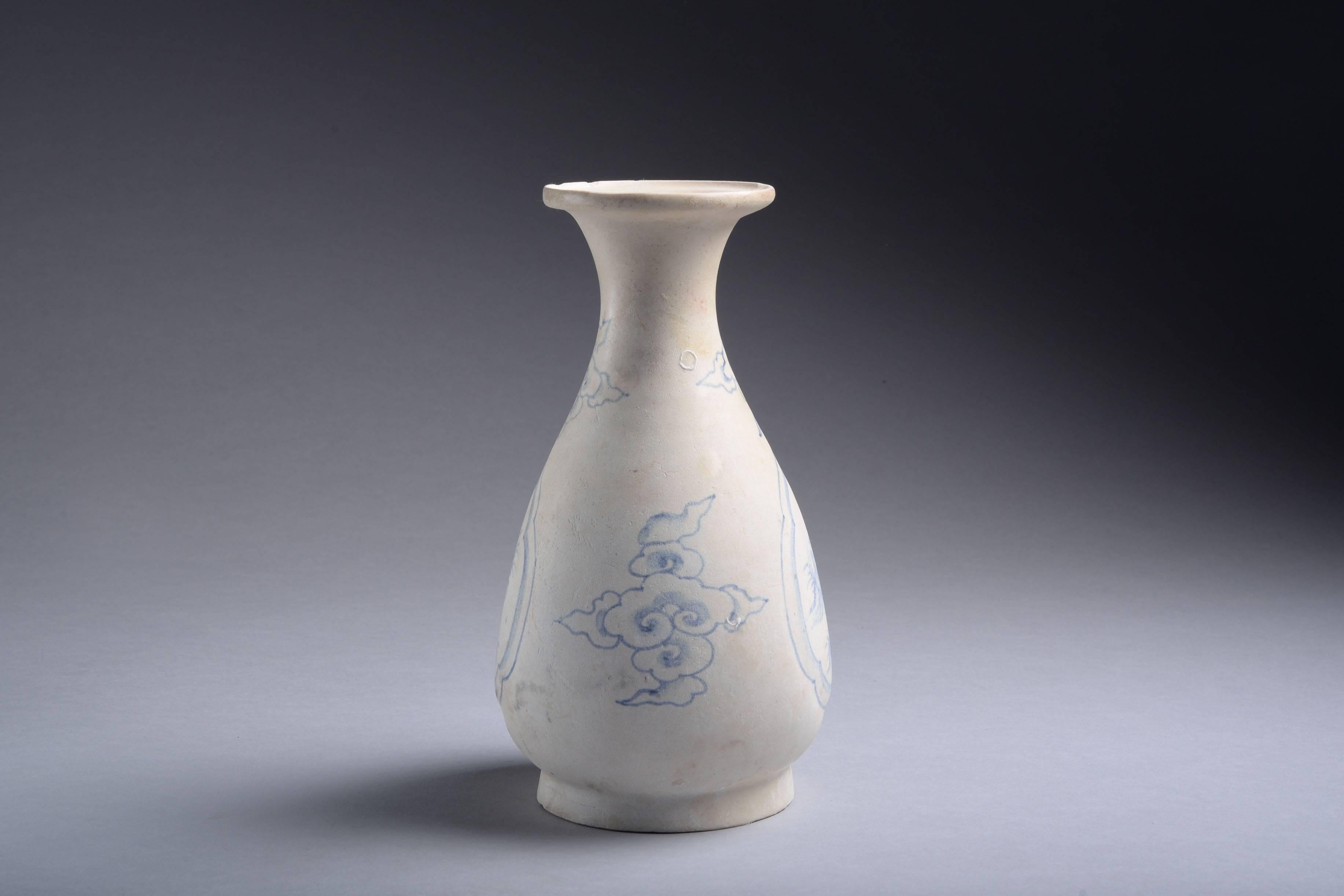 18th Century and Earlier 15th Century Chinese Blue and White Vase from the Hoi An Shipwreck