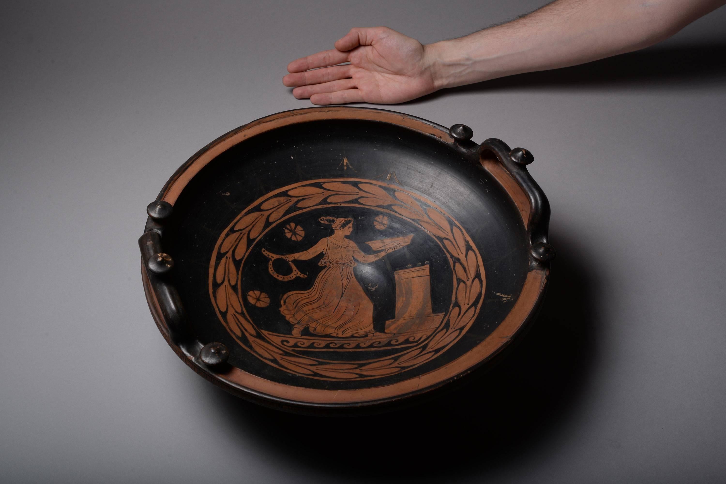 18th Century and Earlier Large Ancient Greek Red Figure Patera, 320 BC