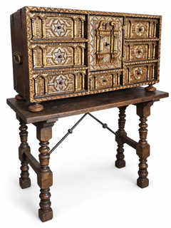 17th Century - Cabinet on stand