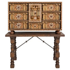17th Century - Cabinet on stand