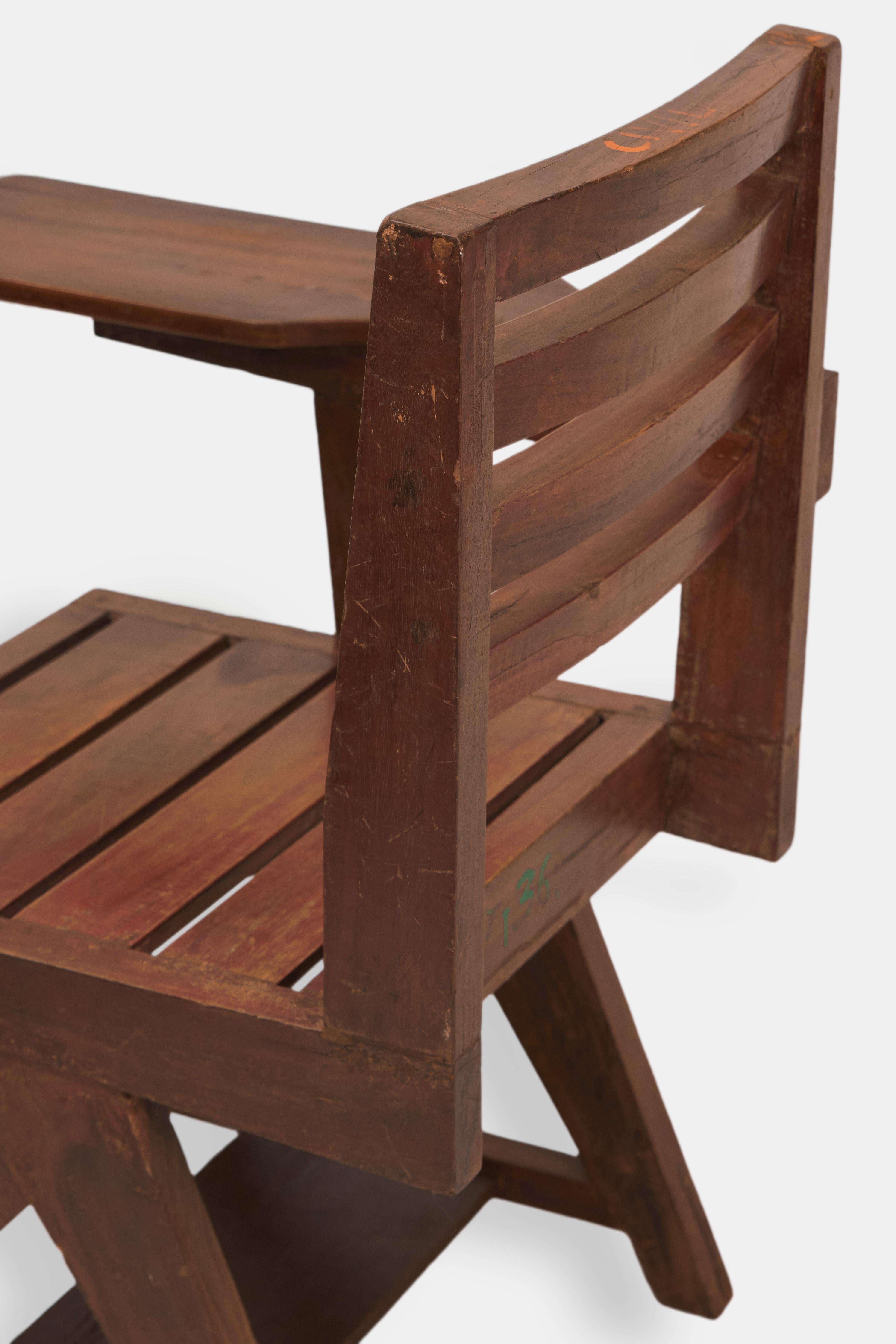 Sedia a braccioli in teak Pierre Jeannette del 1950 per l'Università di Chandigarh In condizioni buone in vendita a Milano, IT